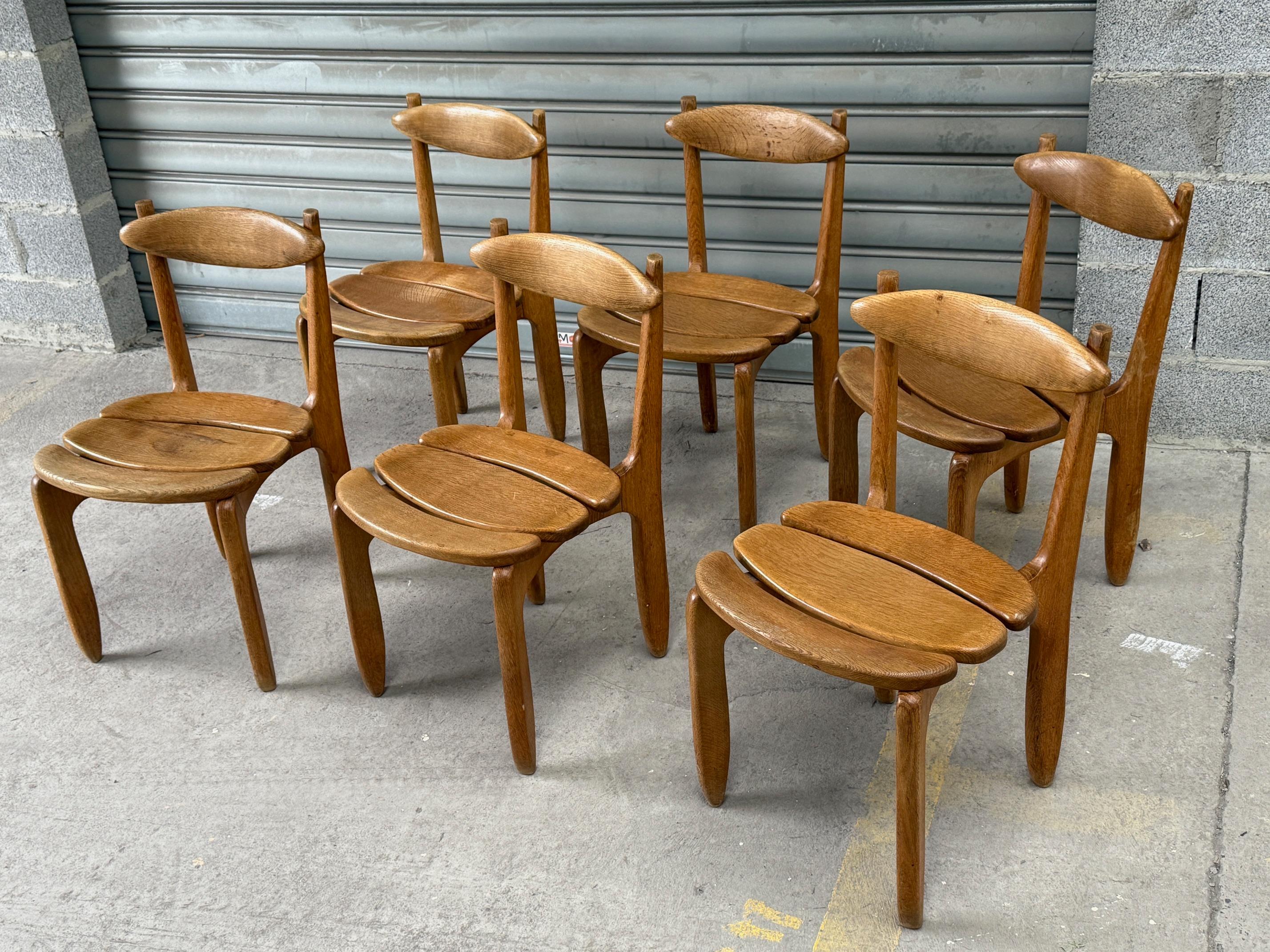 Ensemble de 6 chaises par Guillerme et Chambron, France, vers les années 1960 Bon état - En vente à Paris, FR
