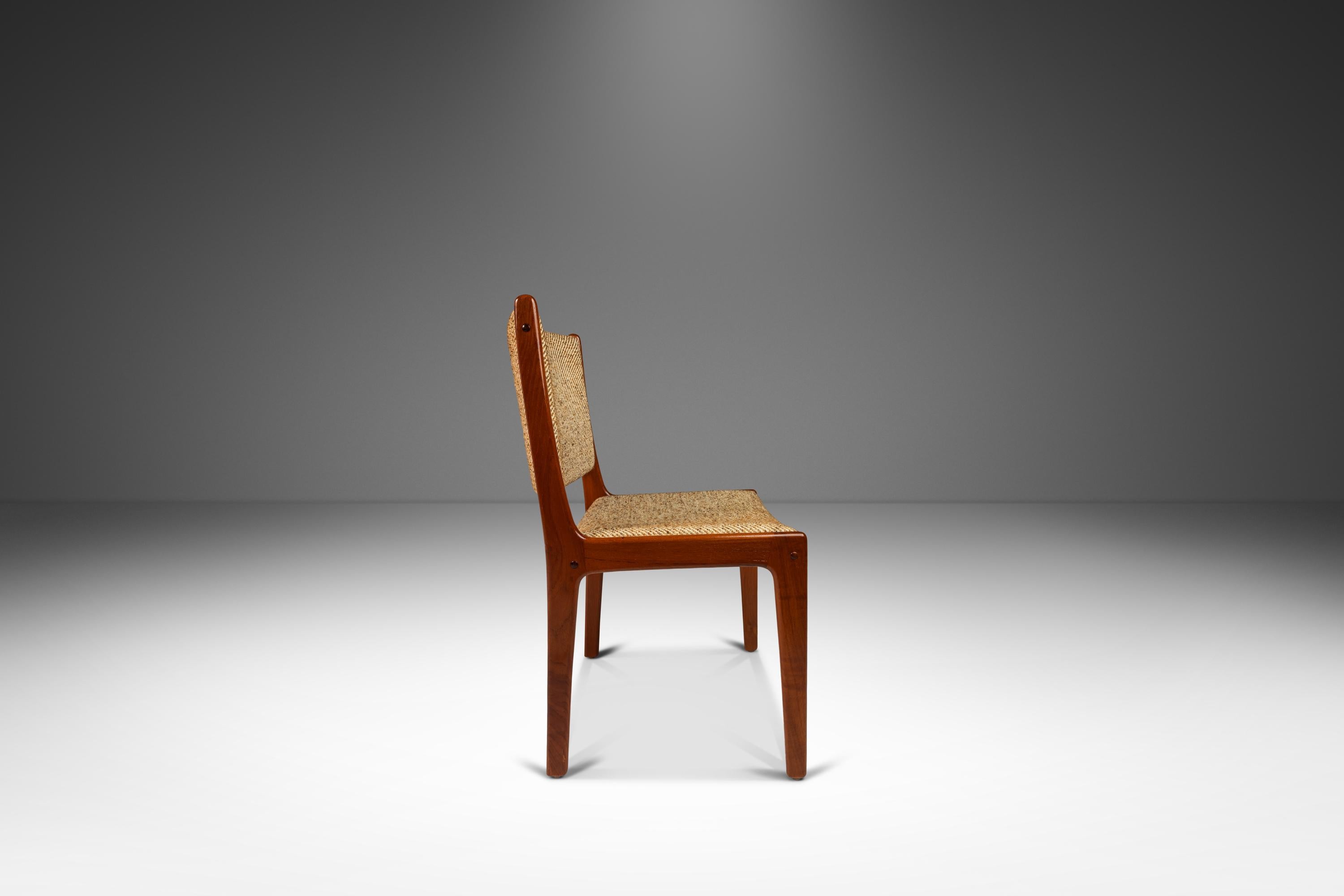 Danish Set of 6 Chairs by Johannes Andersen for Farsø Stolefabrik, Denmark, c. 1970's For Sale