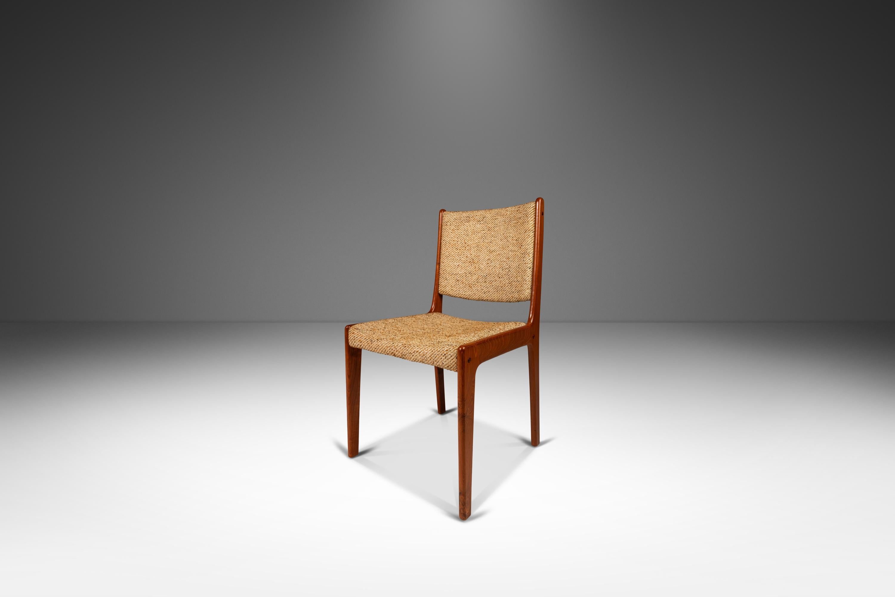 Set of 6 Chairs by Johannes Andersen for Farsø Stolefabrik, Denmark, c. 1970's For Sale 2