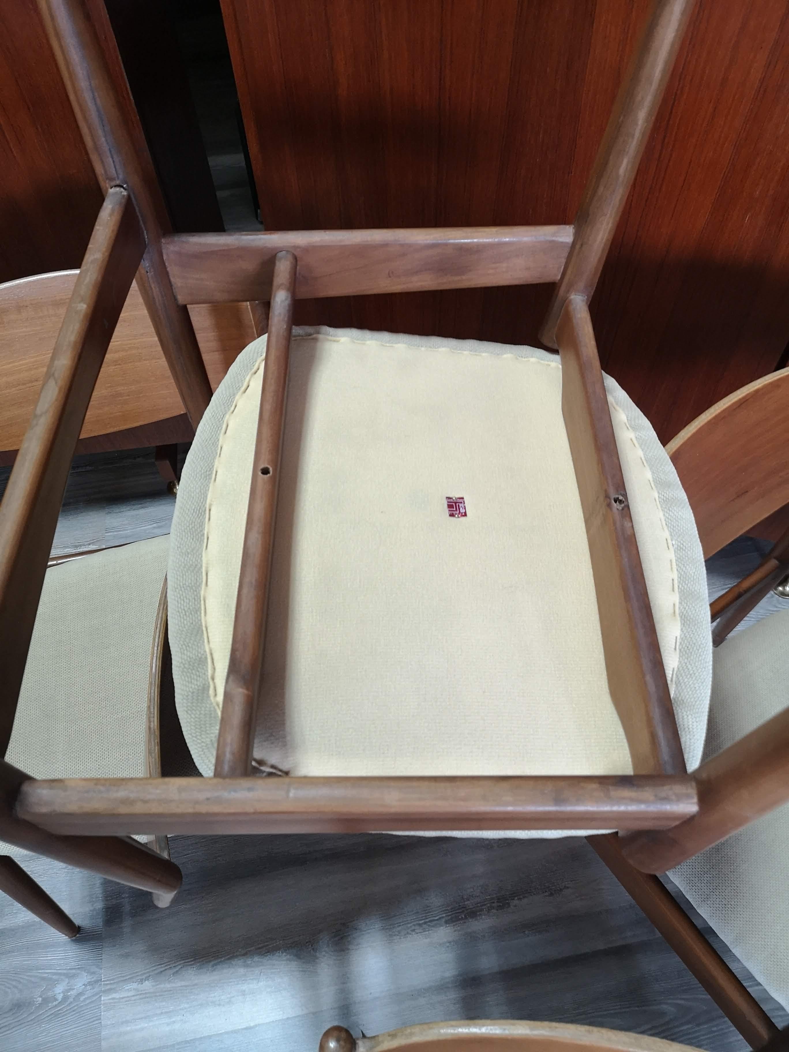 Ensemble de 6 chaises par Leonardo Fiori pour ISA, Italie, années 1960 en vente 2