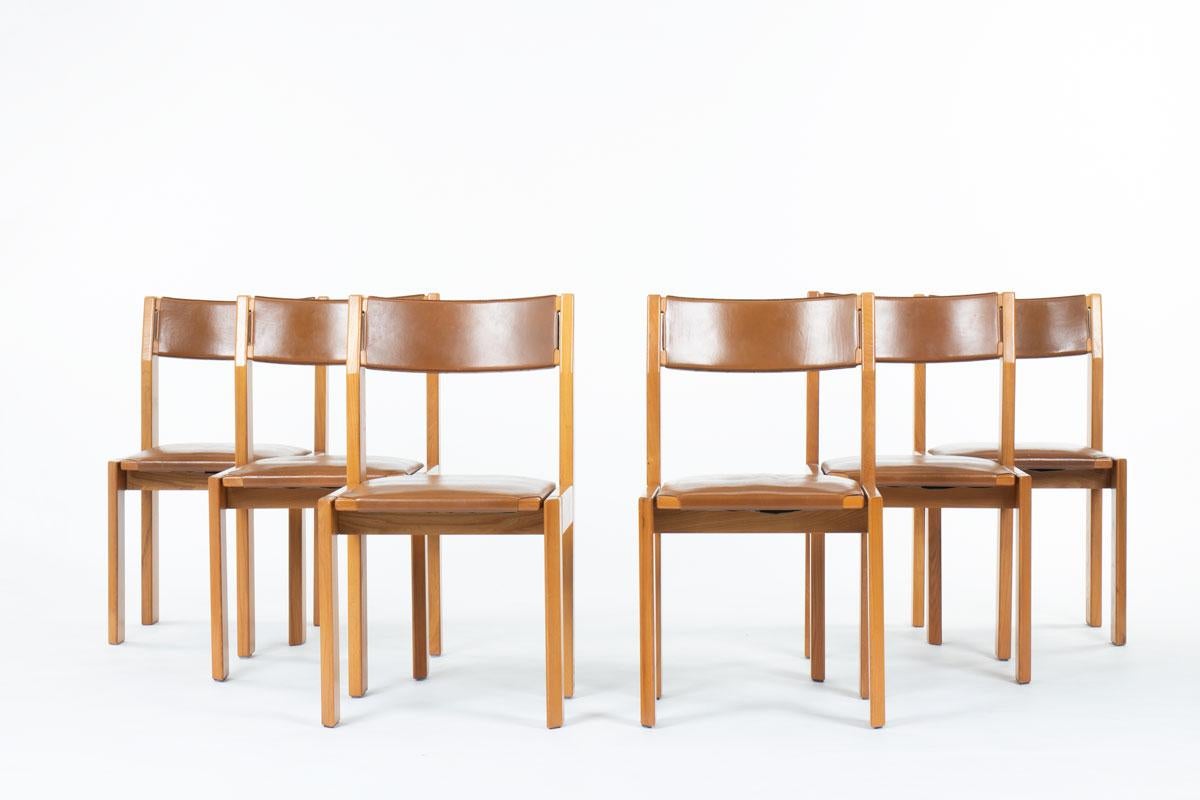 Set of 6 chairs designed by Luigi Gorgoni for Roche Bobois in the 80s
Structure in elm, seat and back covered by a brown leather
Nice patina of time

