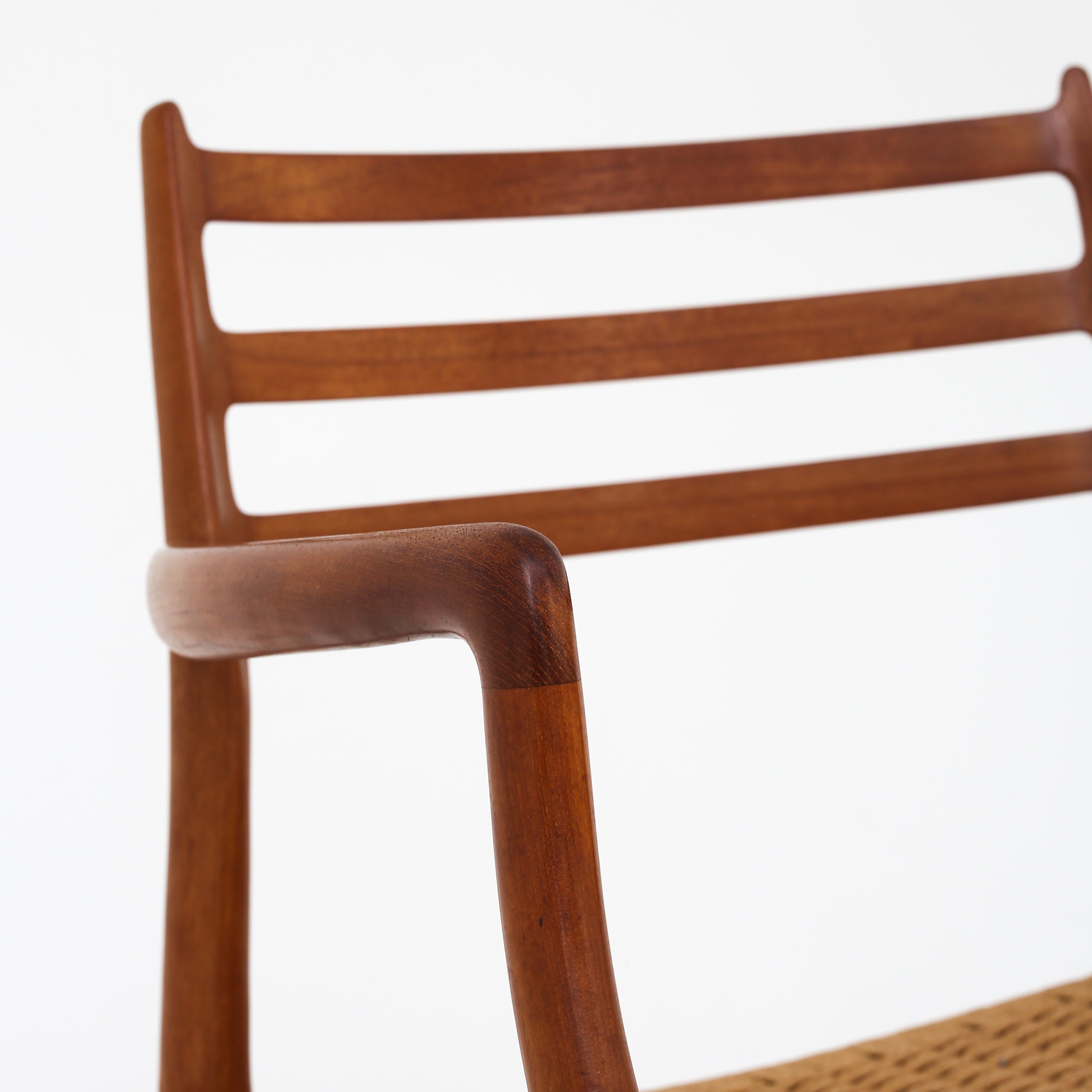 20th Century Set of 6 Chairs by Niels O. Møller