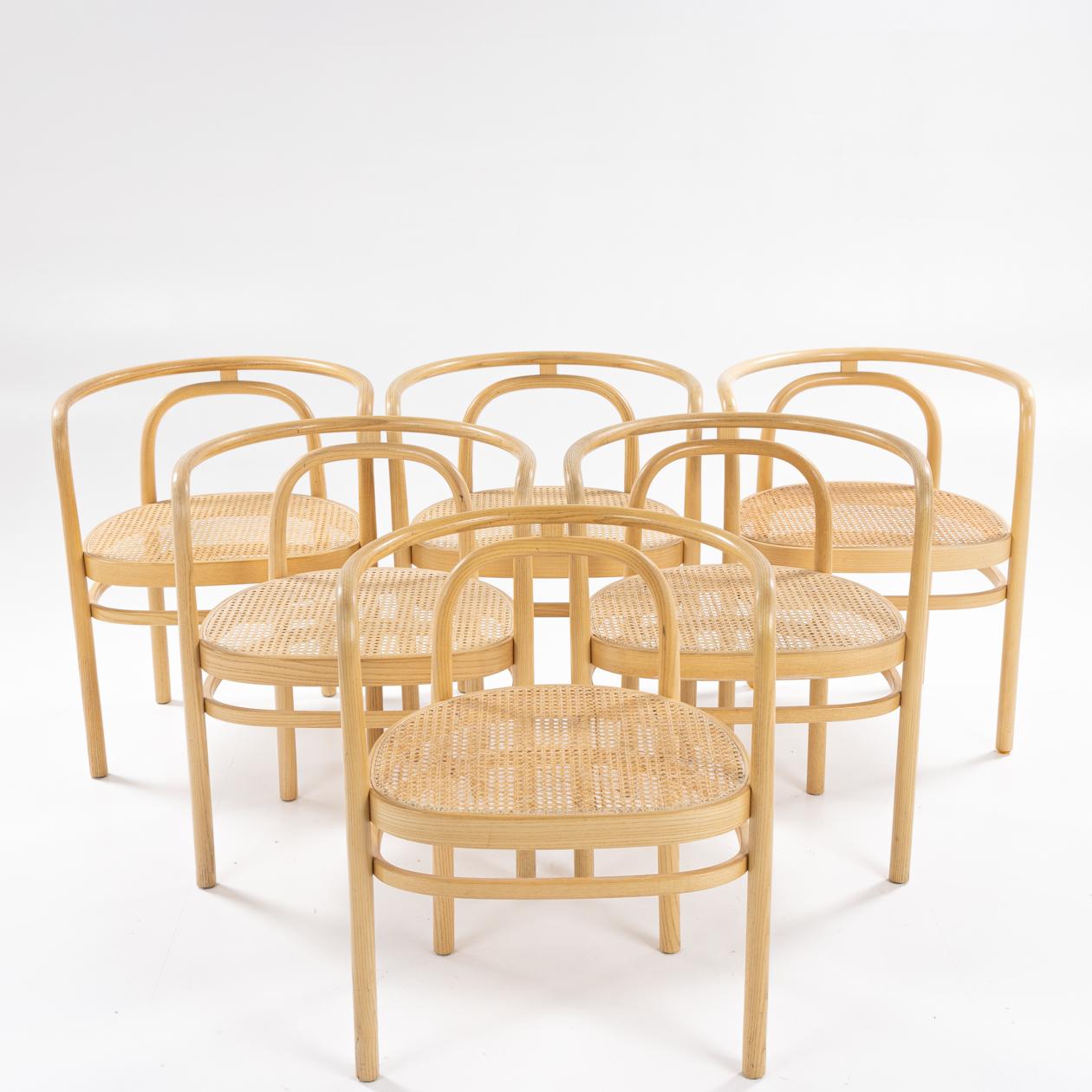 20th Century Set of 6 chairs by Poul Kjærholm 