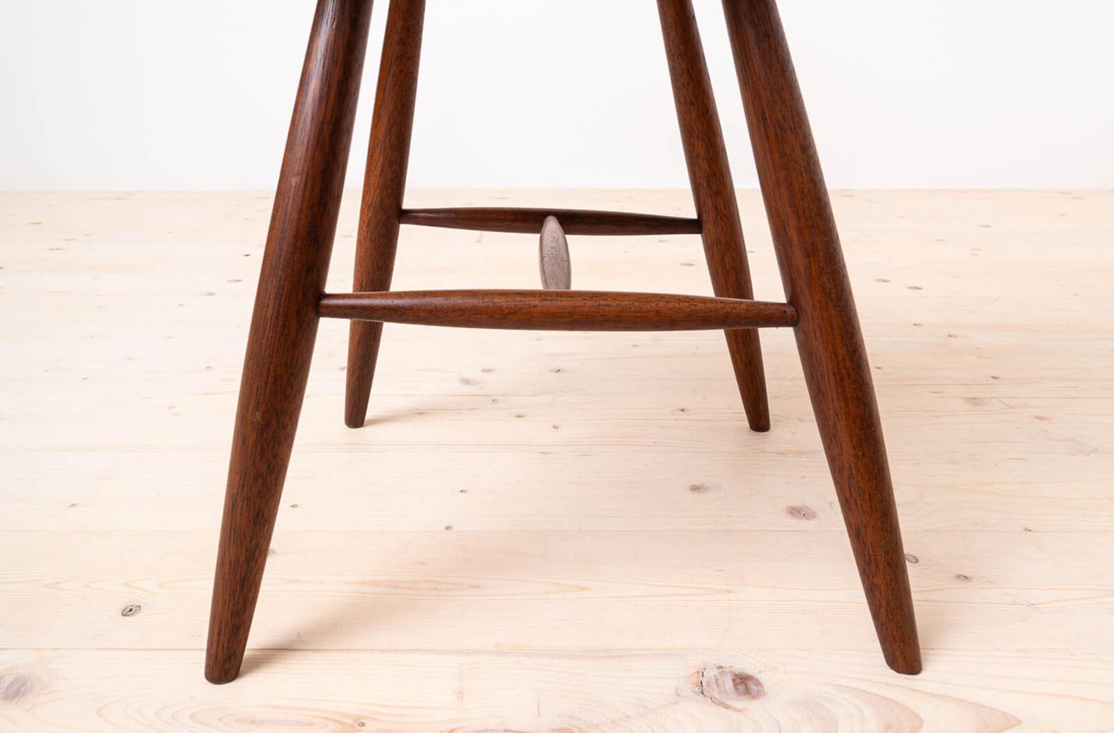 Ensemble de 6 chaises par Risto Halme pour Isku, Finlande, années 1960, entièrement restaurées en vente 4