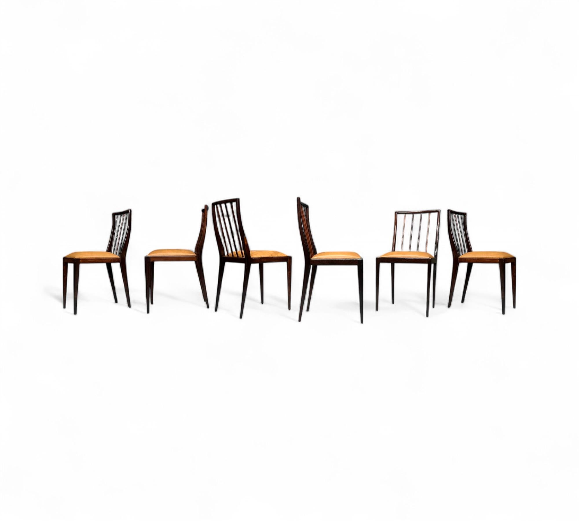 Mid-Century Modern Set of 6 Chairs in Hardwood & Leather by Geraldo de Barros, c. 1950 For Sale