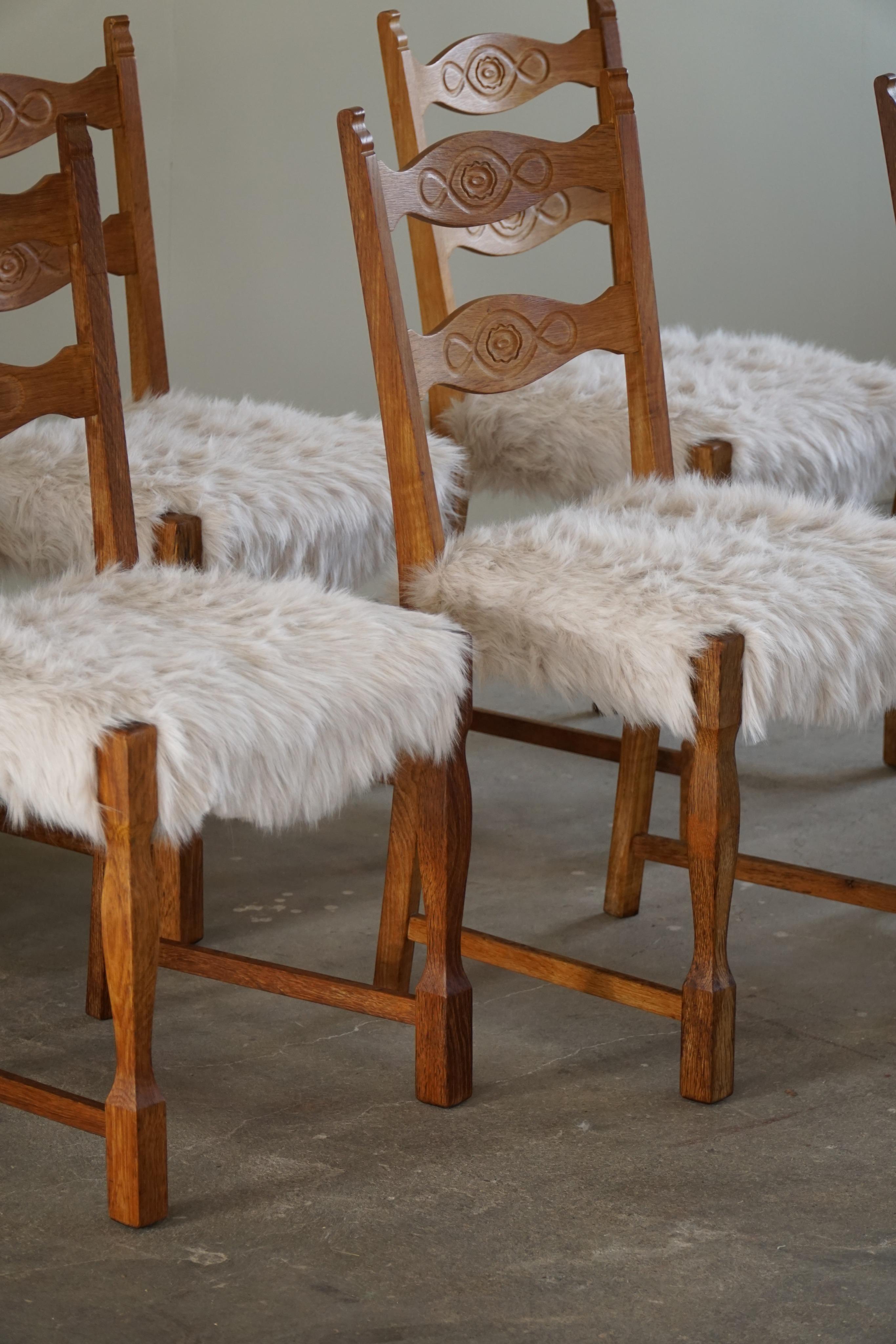 Set of 6 Chairs in Oak & Vegan Lambswool, Danish Modern, Henning Kjærnulf, 1960s 4