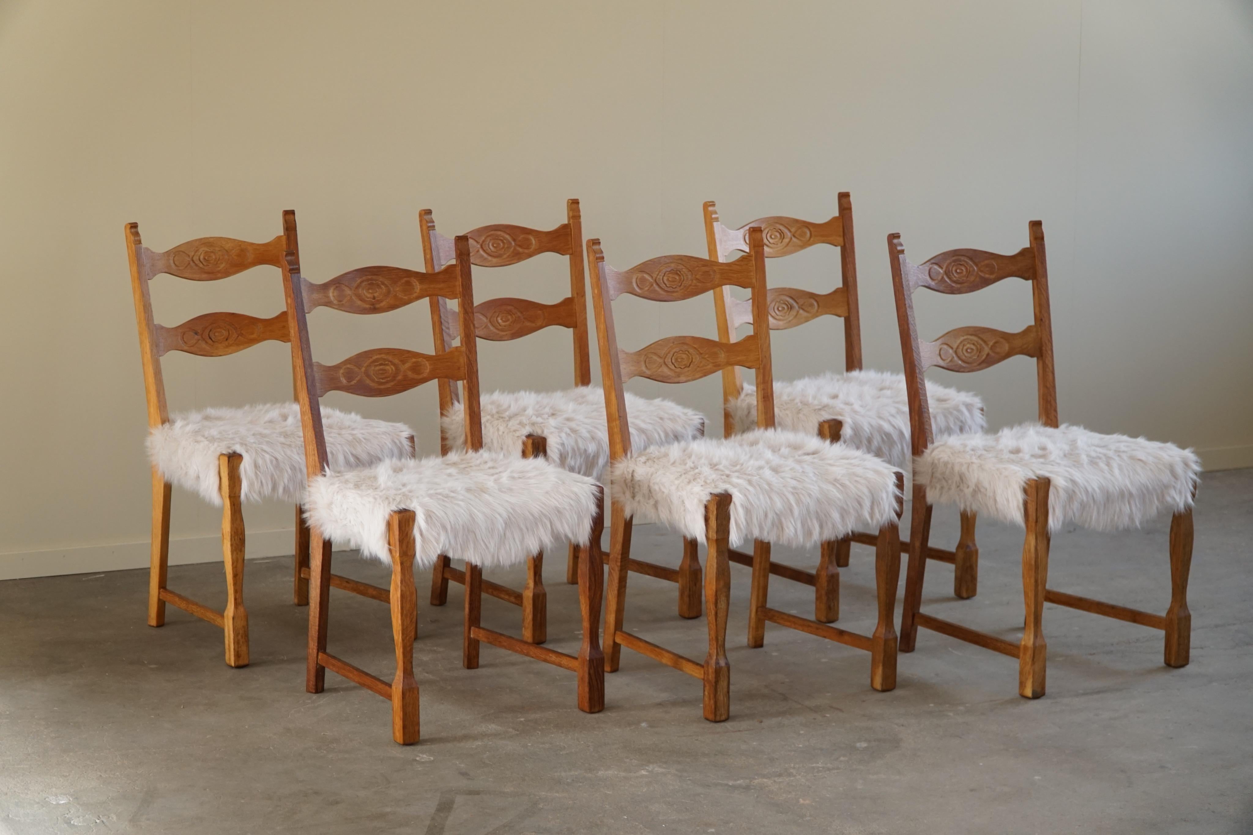 6 Stühle aus Eiche und veganer Lammwolle, Dänisch Modern, Henning Kjærnulf, 1960er 5