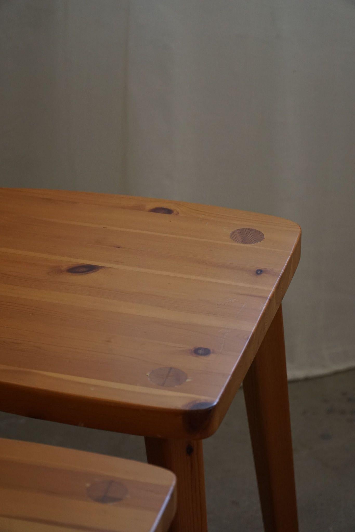 Set of 6 Chairs in Pine, by a Swedish Cabinetmaker, Scandinavian Modern, 1960s For Sale 8