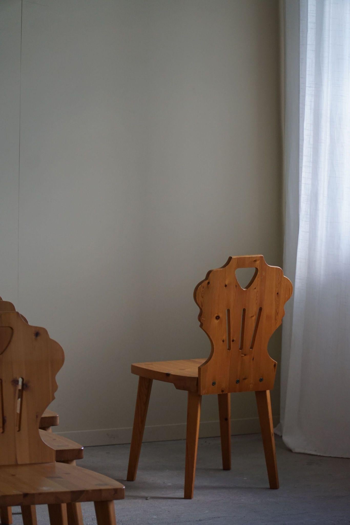 Set of 6 Chairs in Pine, by a Swedish Cabinetmaker, Scandinavian Modern, 1960s For Sale 1
