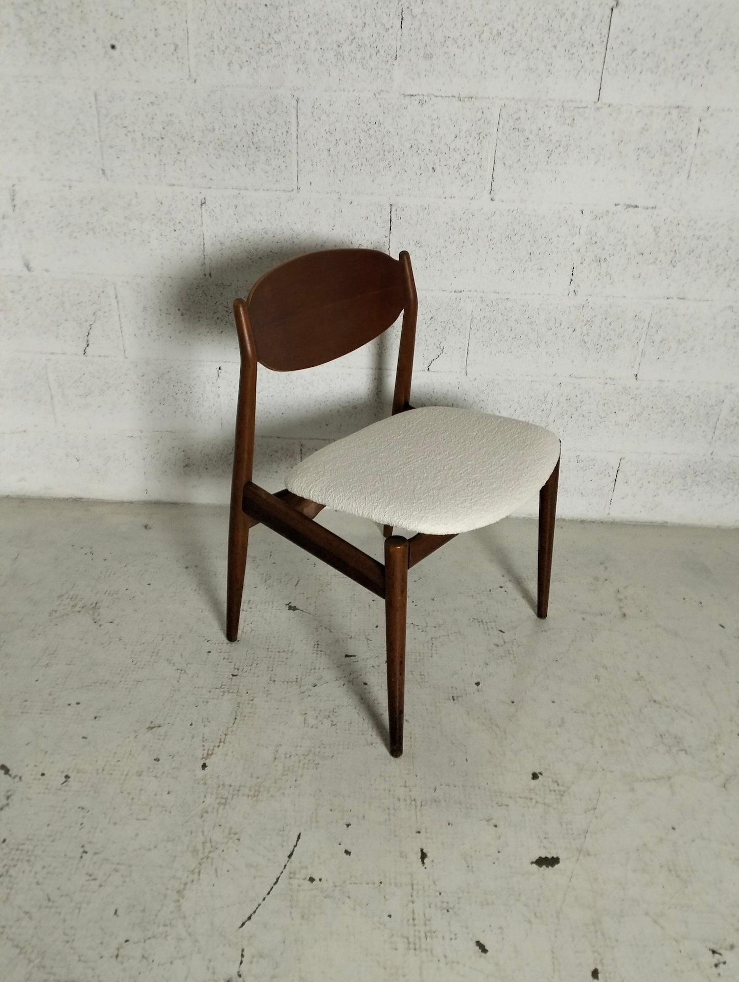 Set di 6 sedie in bouclè bianco di Leonardo Fiori per Isa Bergamo anni '60 In condizioni buone in vendita a Padova, IT