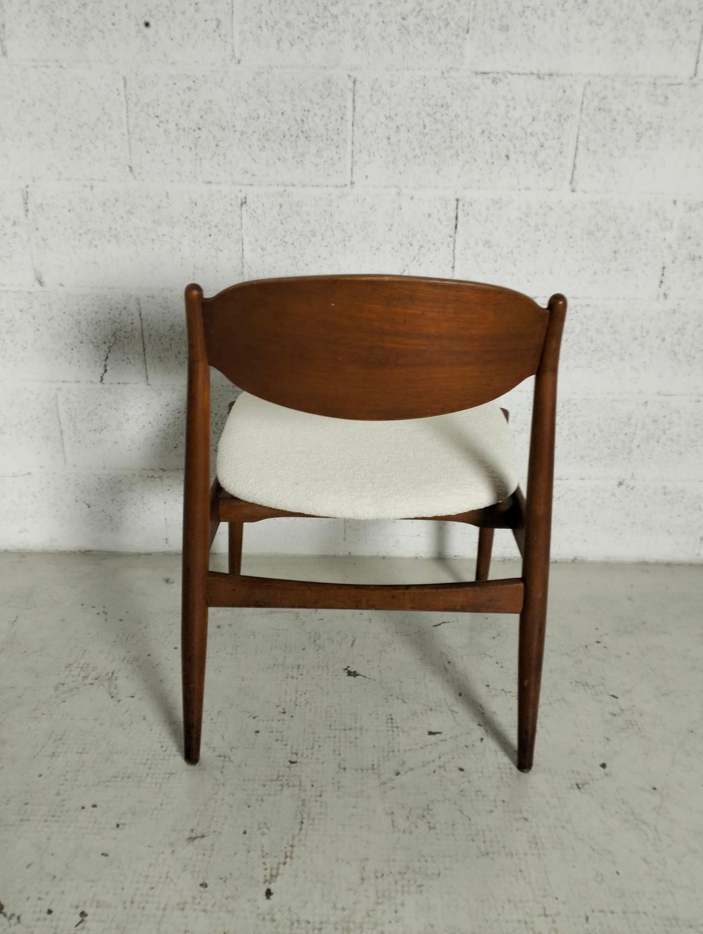Set di 6 sedie in bouclè bianco di Leonardo Fiori per Isa Bergamo anni '60 in vendita 1
