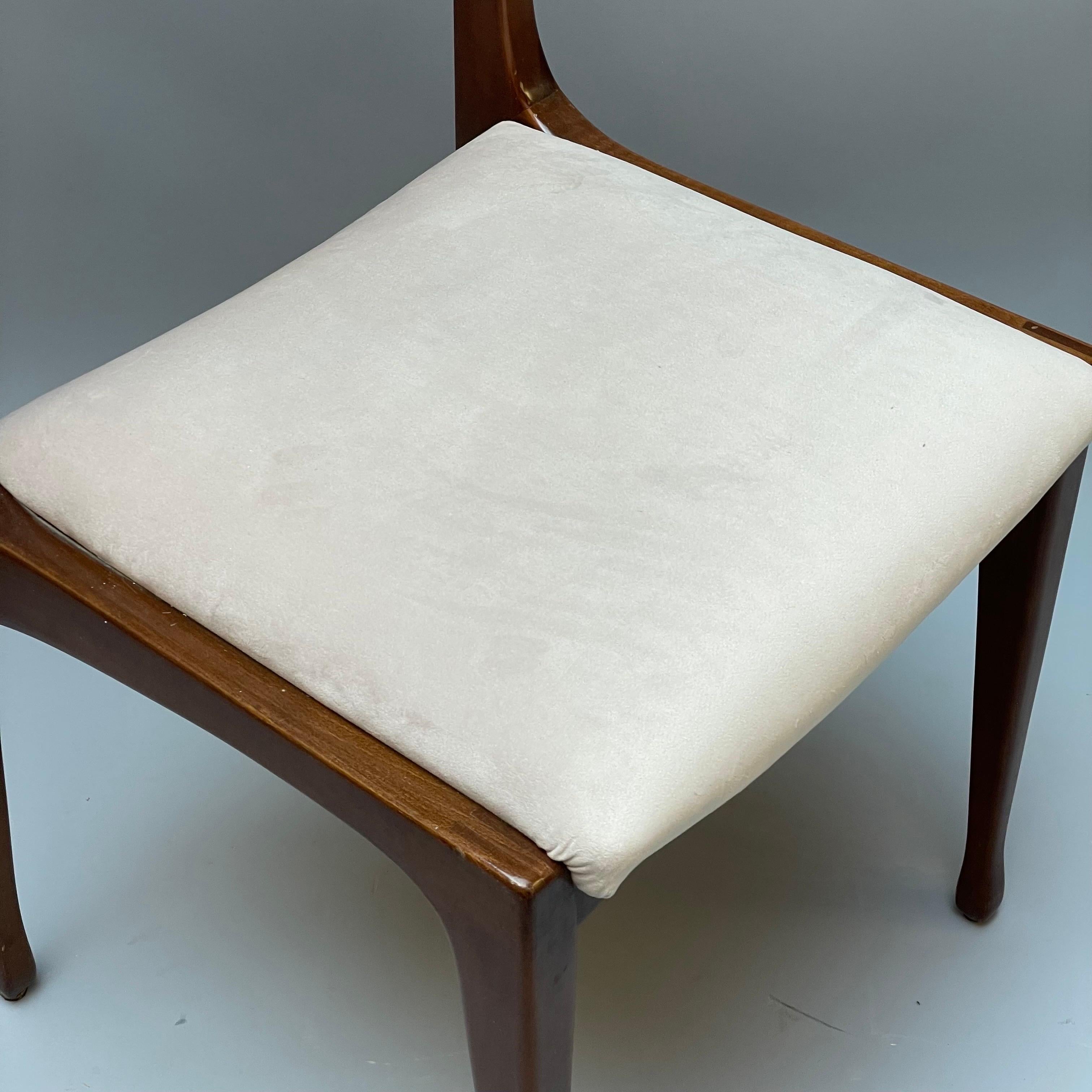 Mid-Century Modern Set of 6 Chairs Mod. 693, Design by Carlo de Carli