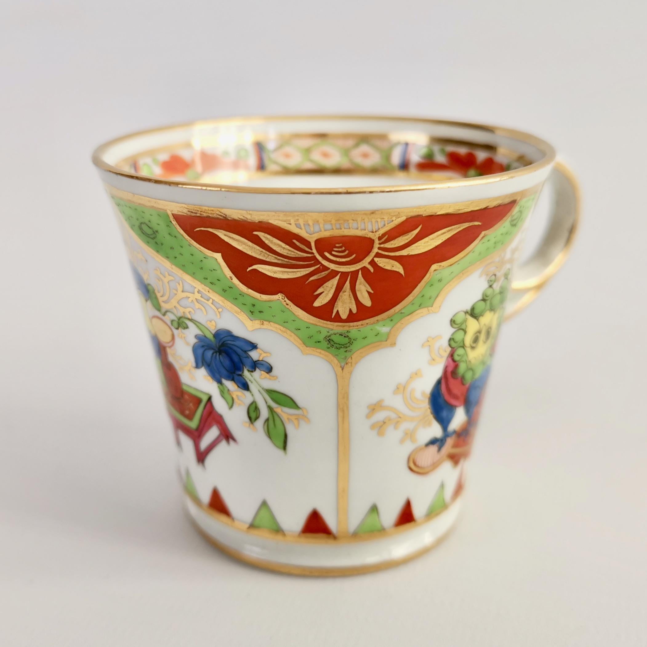 Hand-Painted Set of 6 Chamberlain's Worcester Porcelain Coffee Cups, Dragons, circa 1810