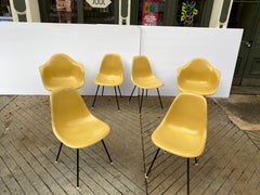 Set of 6 Charles and Ray Eames Fiberglass Chairs