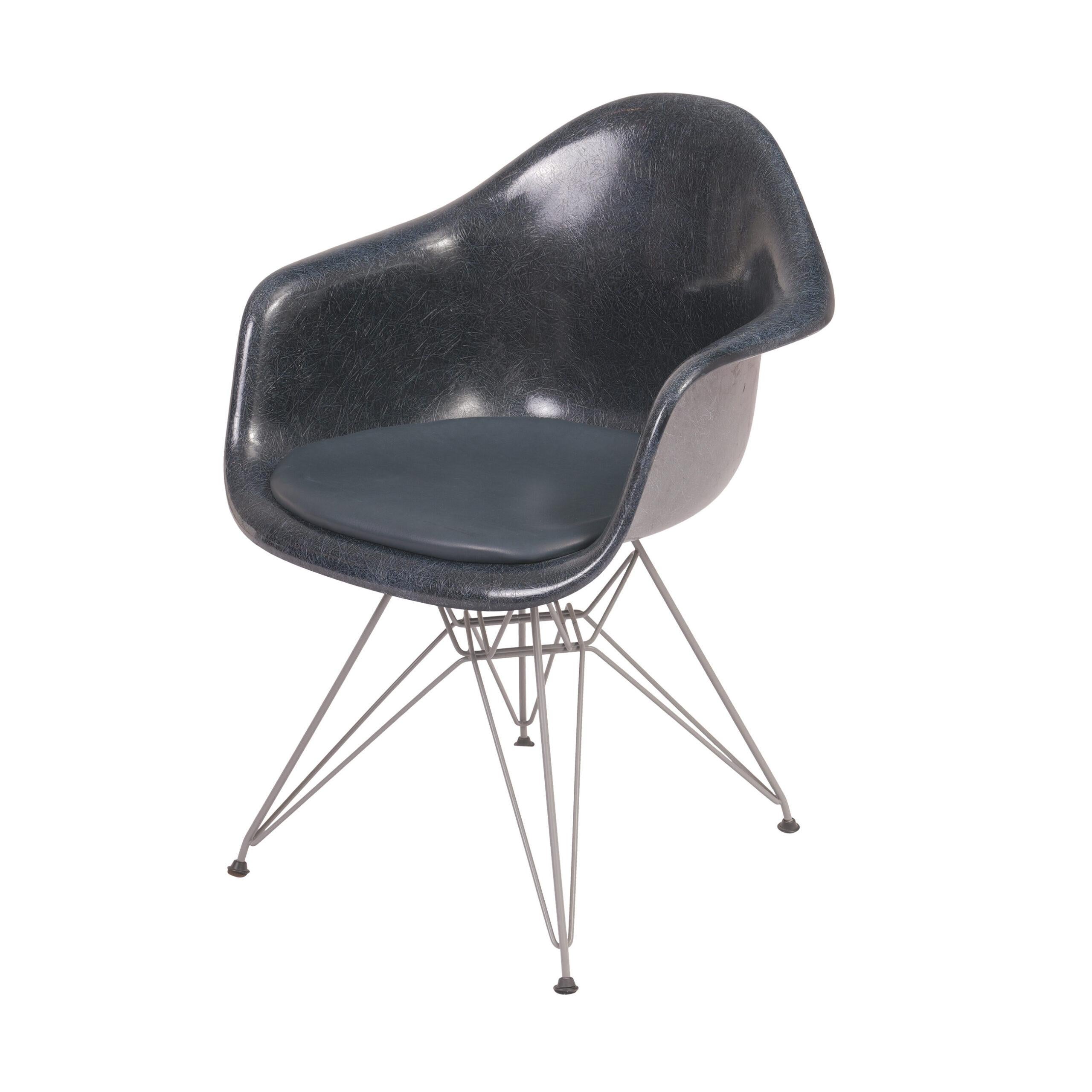 6er Set Charles and Ray Eames Vintage Fiberglas Sessel 1970er navy-blue im Angebot 7