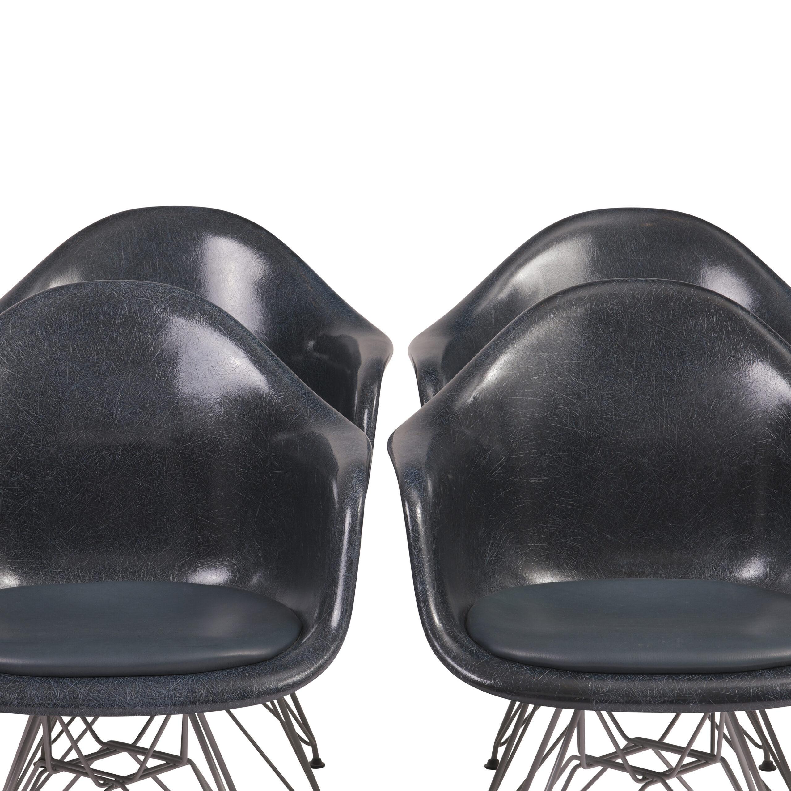 6er Set Charles and Ray Eames Vintage Fiberglas Sessel 1970er navy-blue (Moderne der Mitte des Jahrhunderts) im Angebot