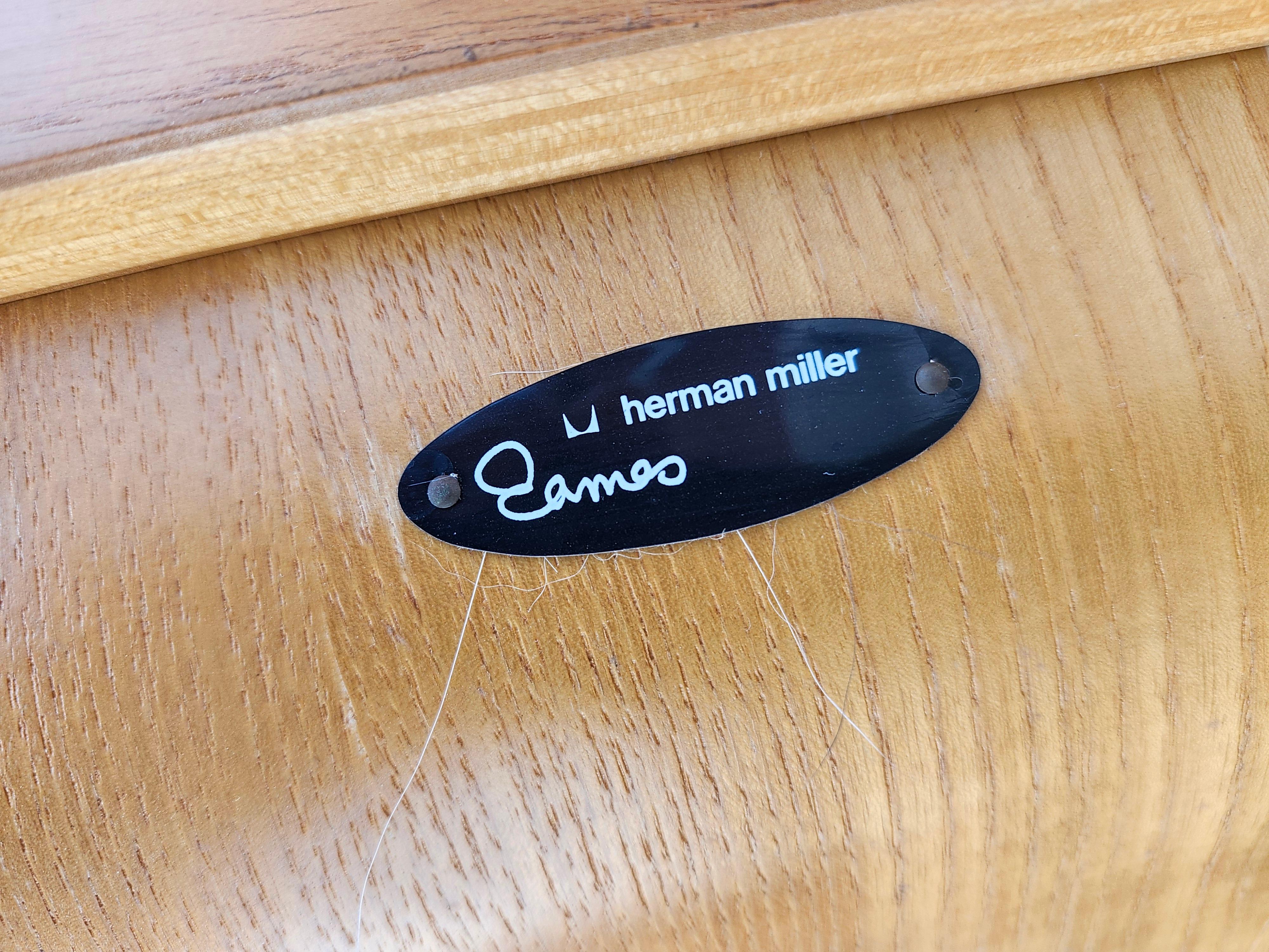Set di 6 sedie da pranzo Charles and Ray Eames DCW per Herman Miller in frassino in vendita 5