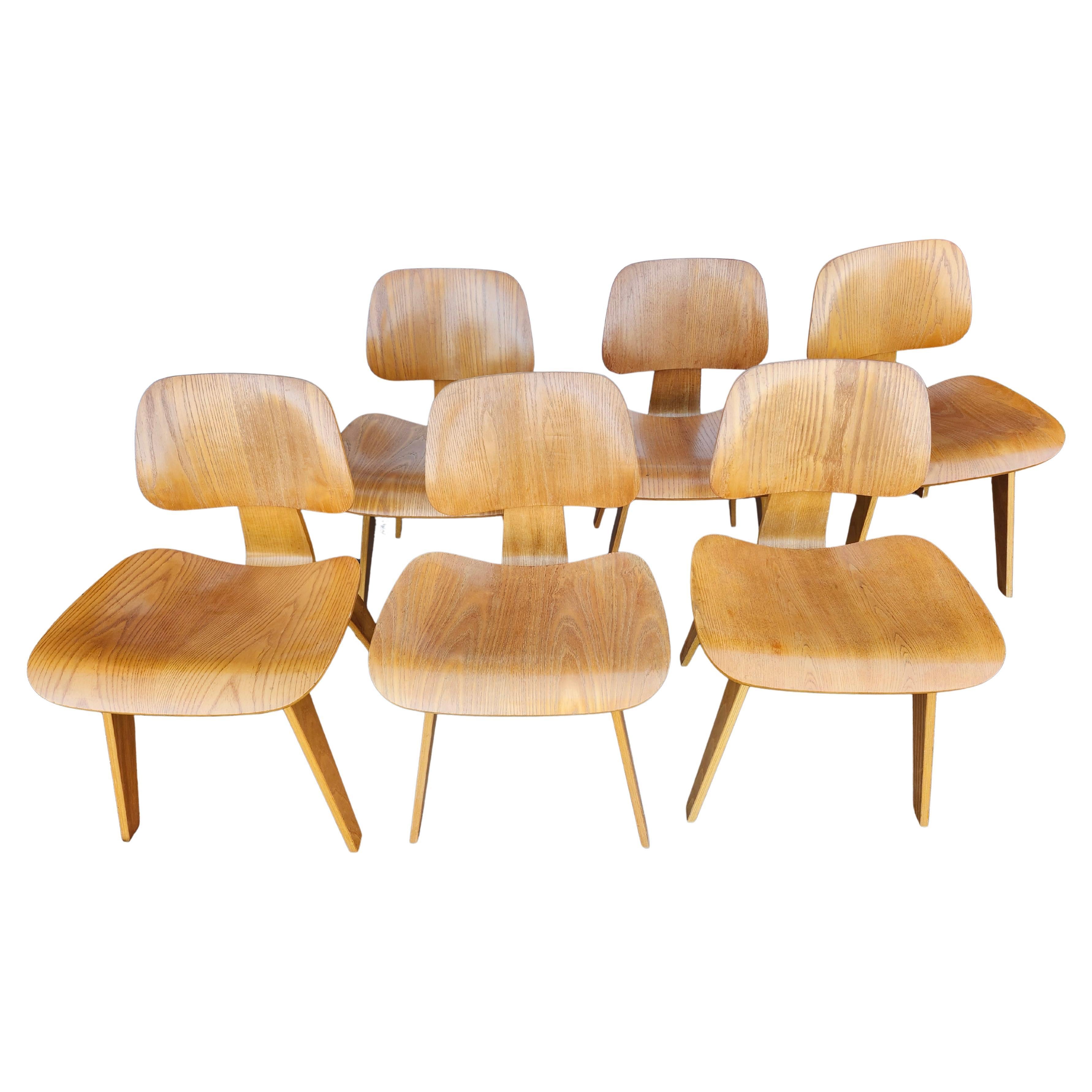 Eames Dcw