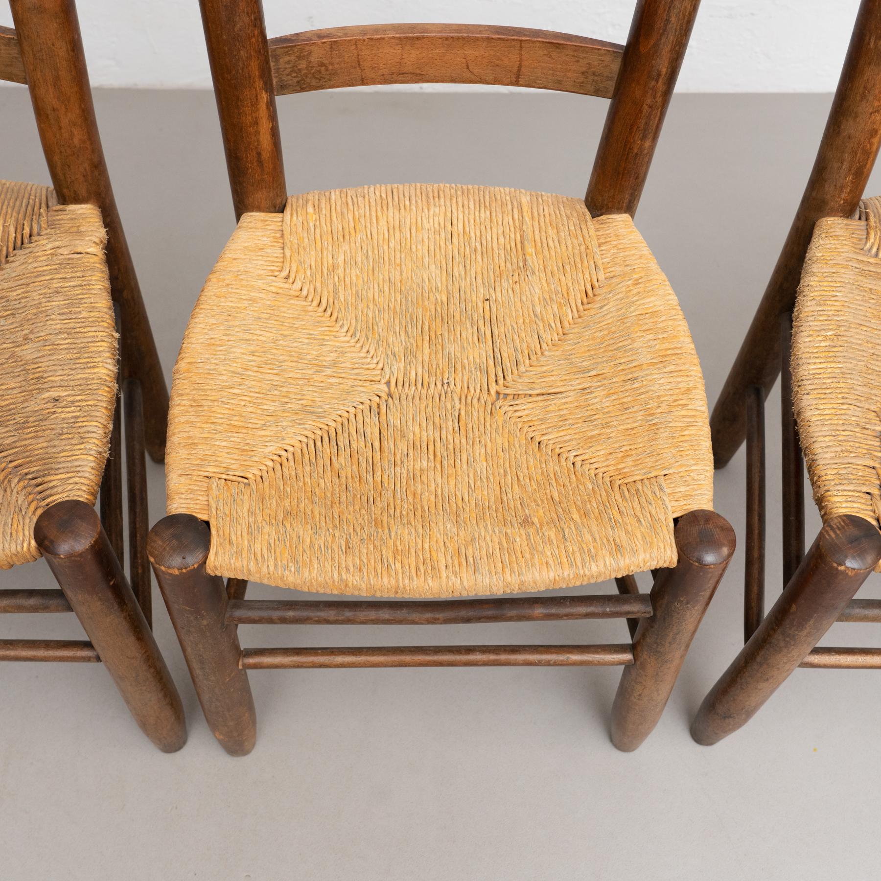 Set of 6 Charlotte Perriand n.19 Chair, Wood Rattan, Mid-Century Modern In Good Condition In Barcelona, Barcelona