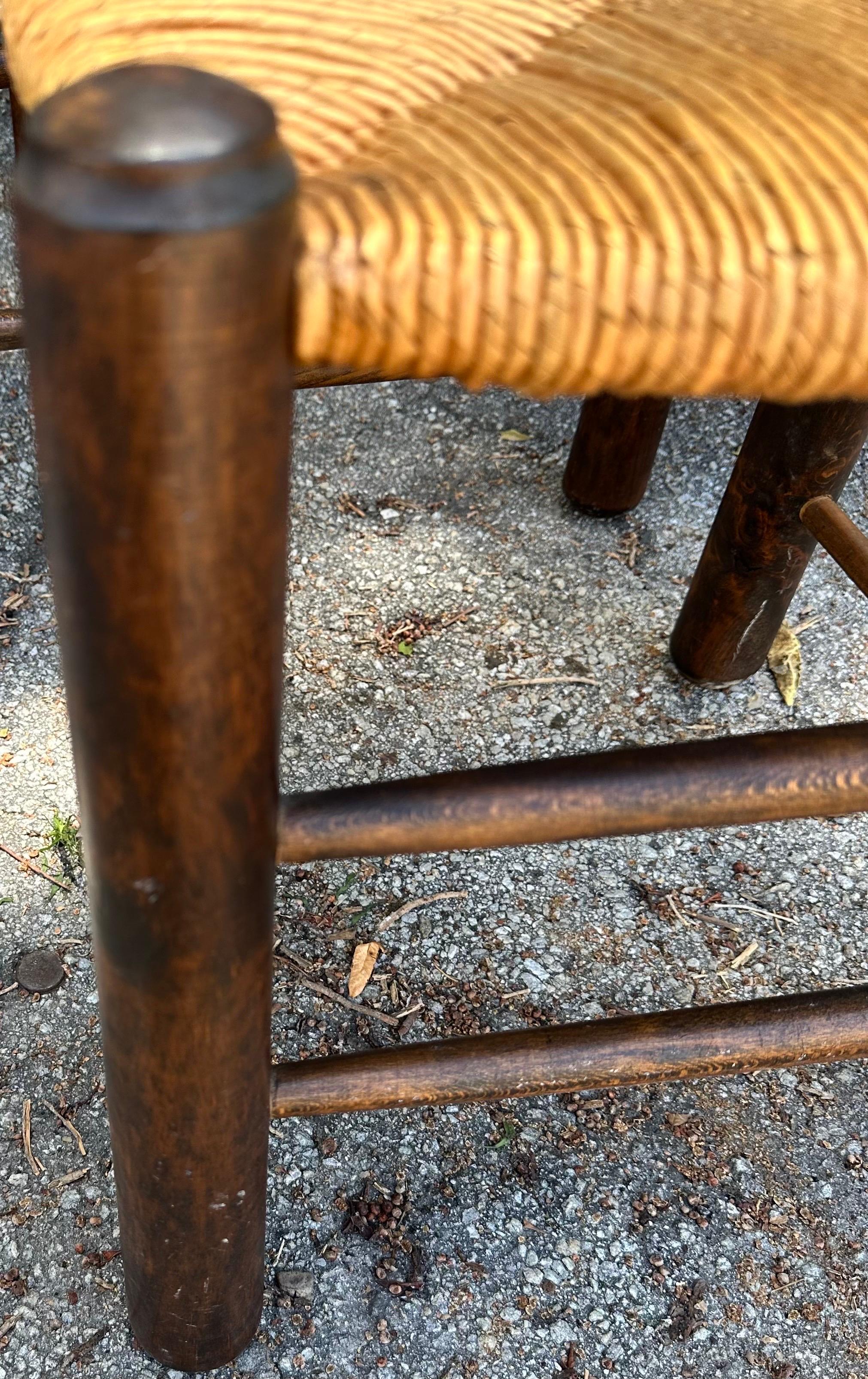 Ensemble de 6 chaises jonc de style Charlotte Perriand en vente 1
