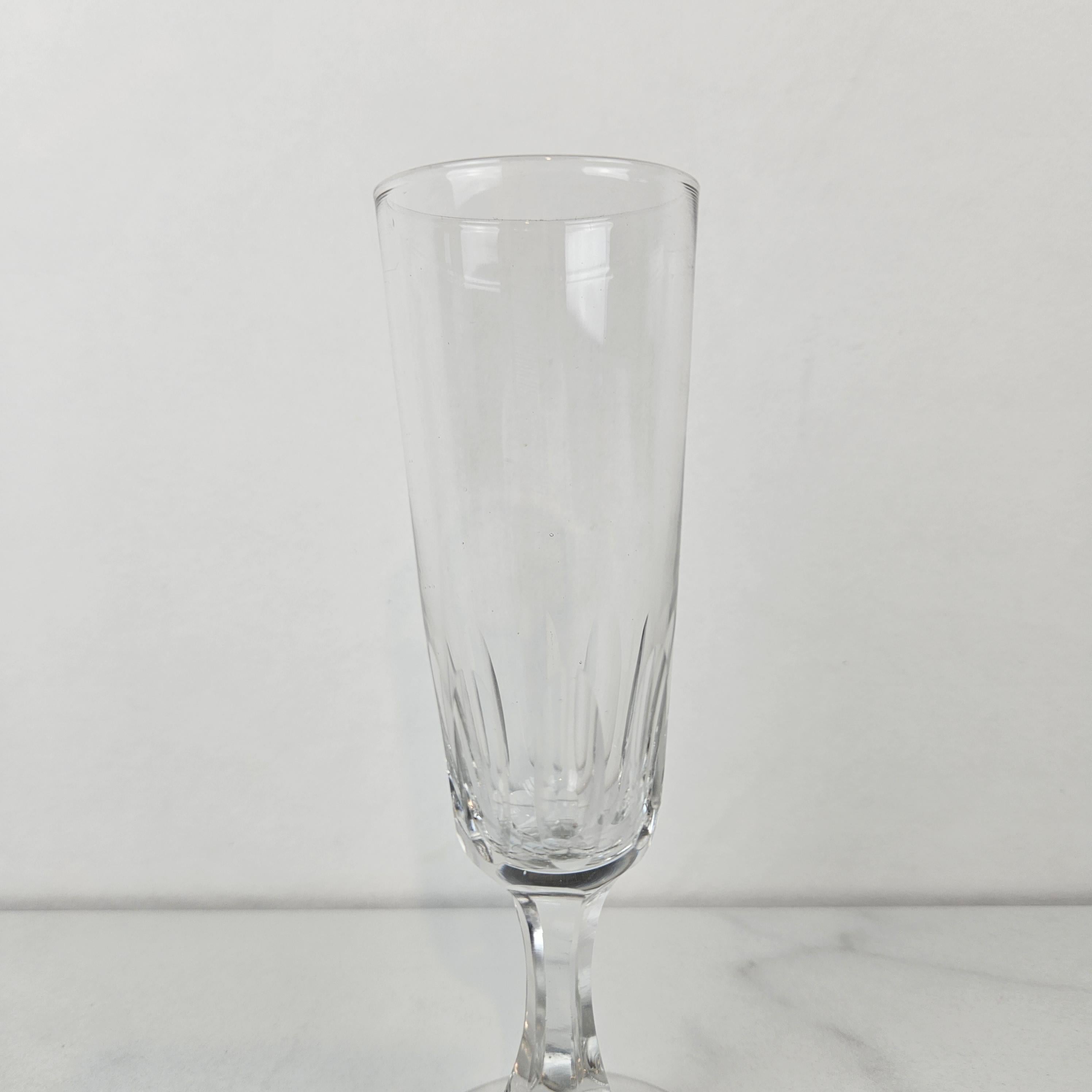 Fait main Ensemble de 6 charmantes flûtes à champagne soufflées à la main, vers 1890 en vente