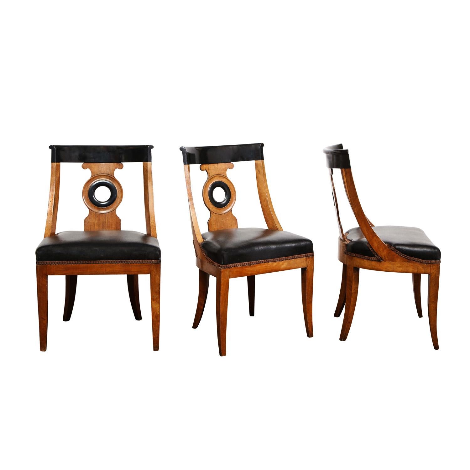 Set of 6 Chic Neoclassical Dining Chairs, 1940s In Excellent Condition In New York, NY