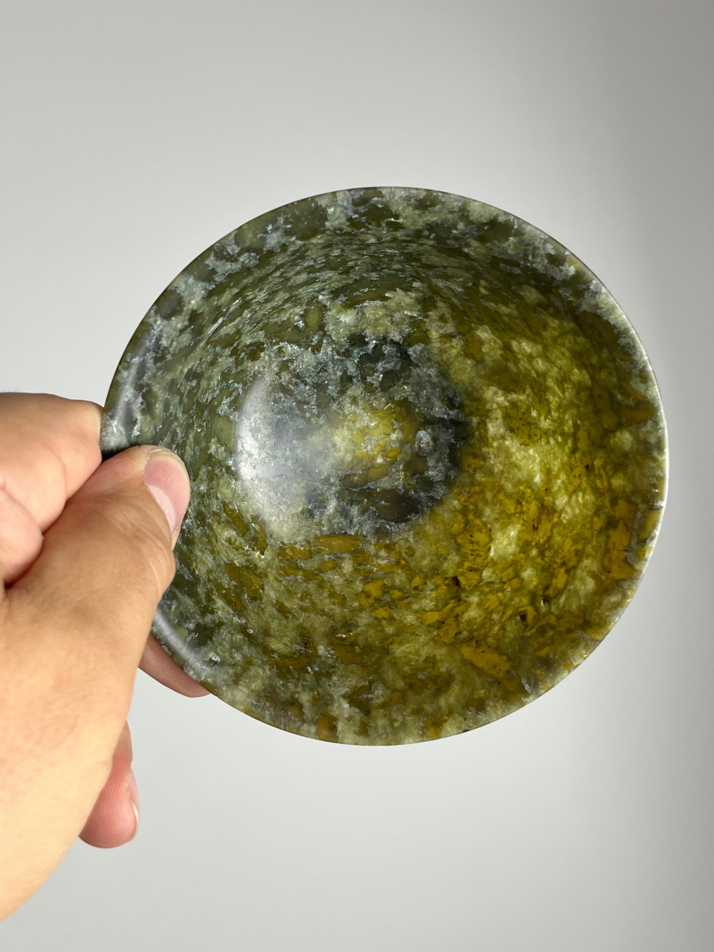 Mid-20th Century Set of 6 Chinese Jade Bowls, 1930s For Sale