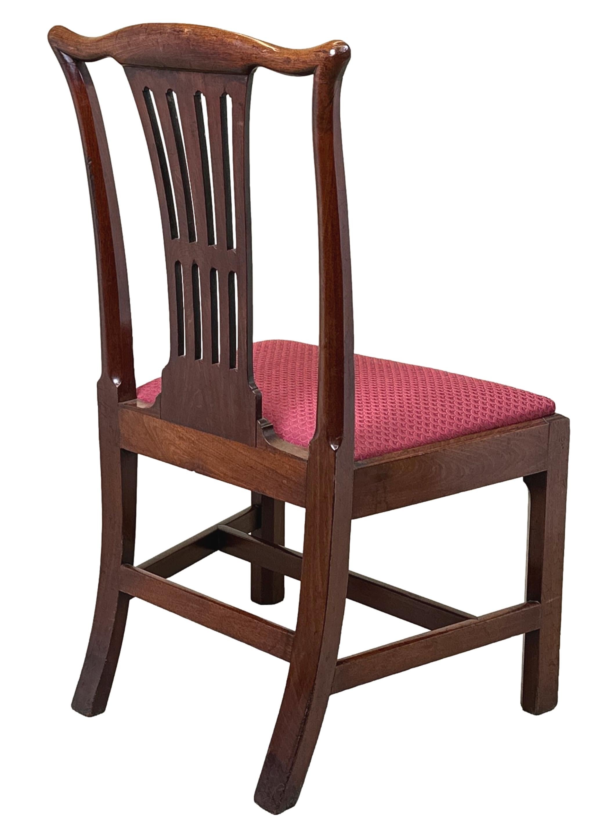 Set of 6 Chippendale Period Mahogany Dining Chairs For Sale 3
