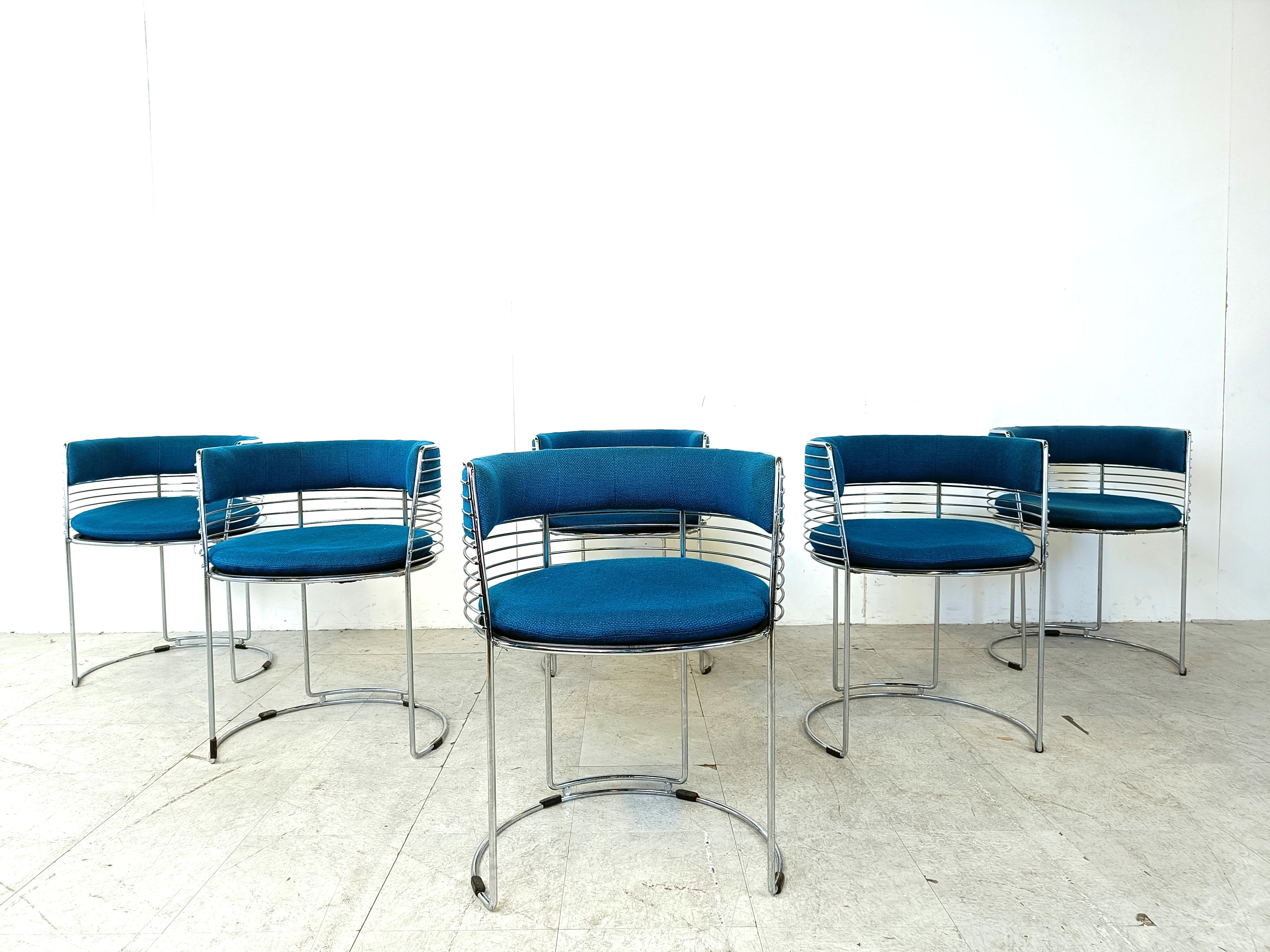 Space Age Set of 6 chrome wire and blue fabric dining chairs, 1970s For Sale