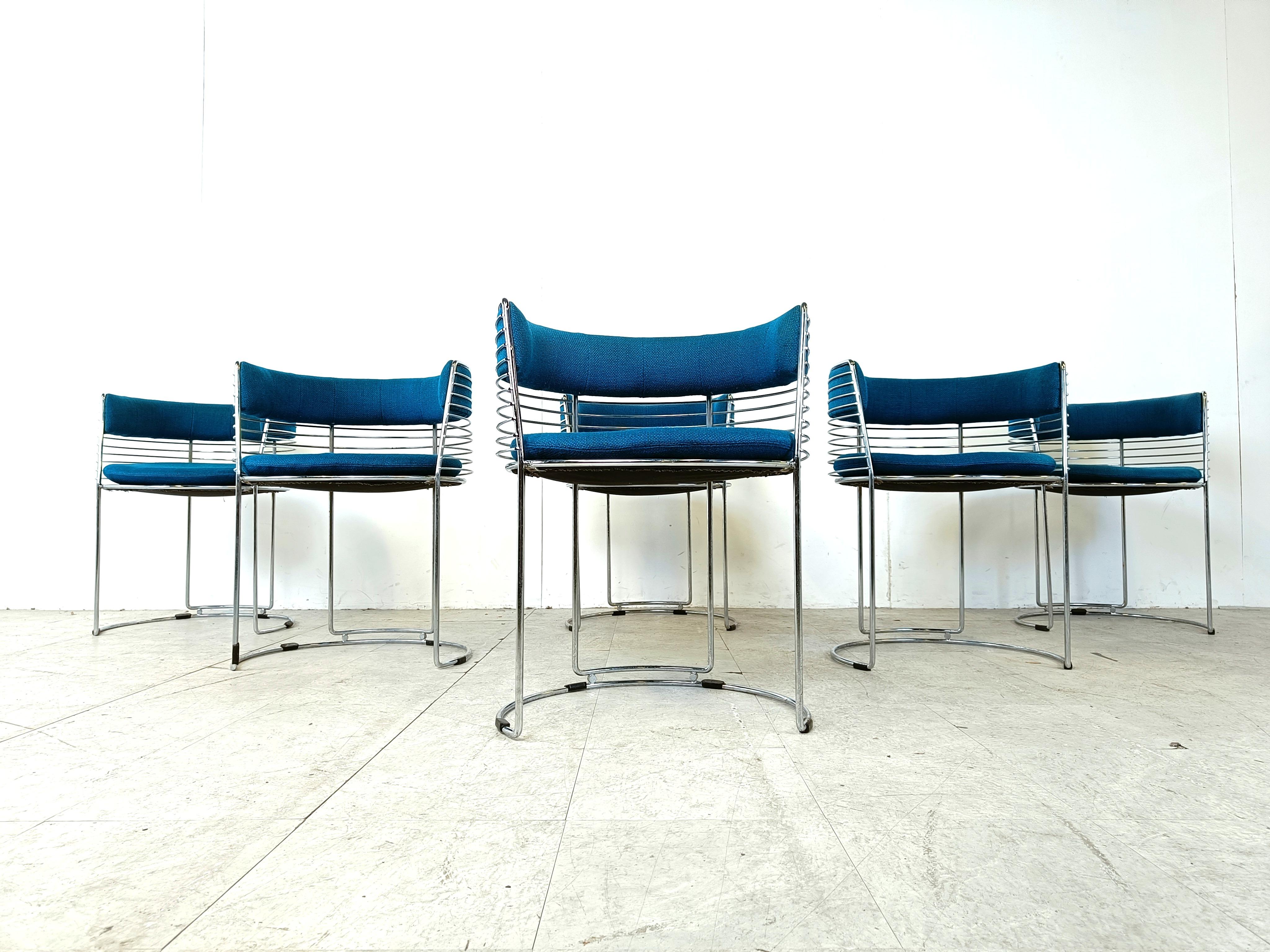 Italian Set of 6 chrome wire and blue fabric dining chairs, 1970s For Sale