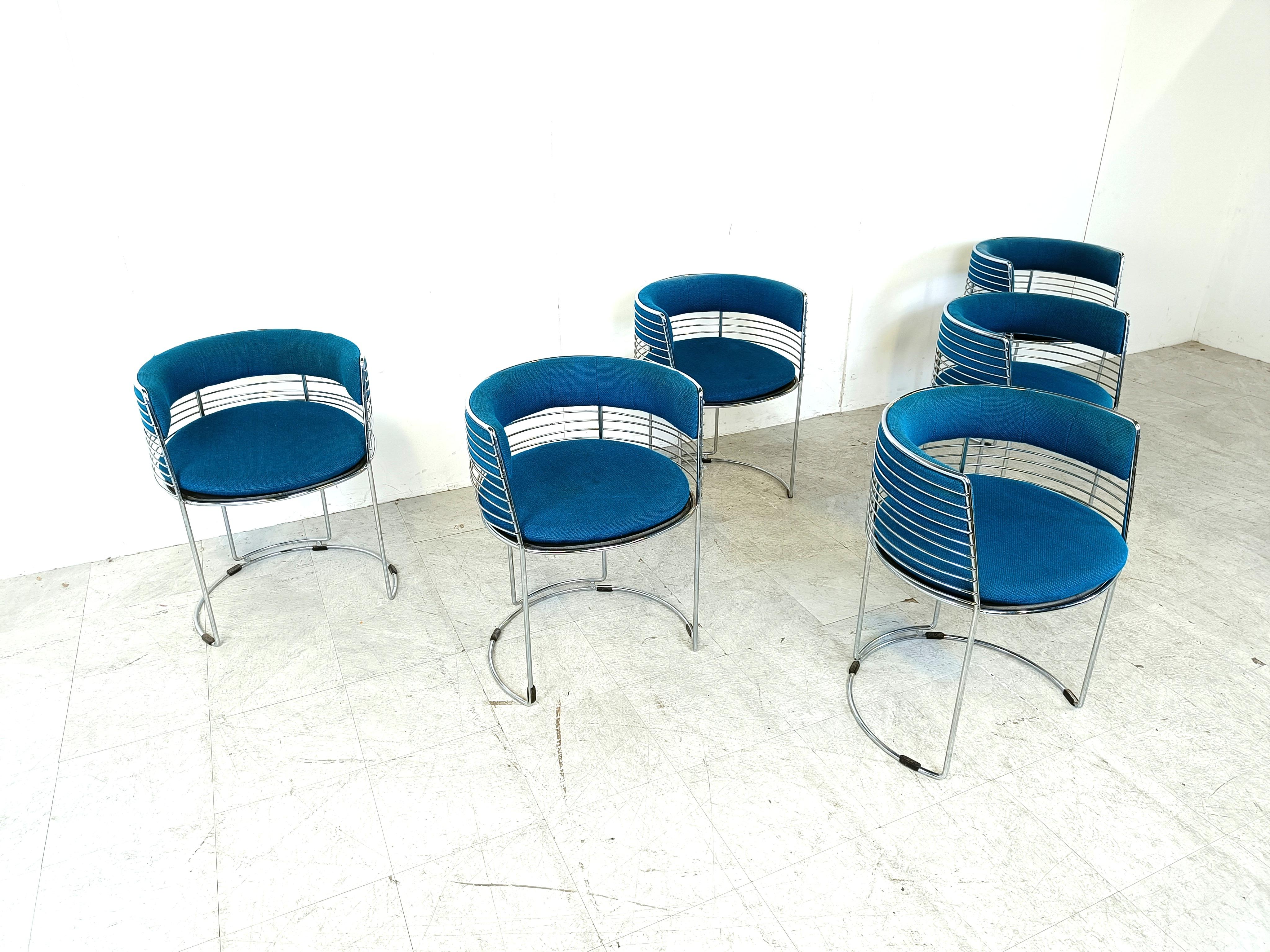Late 20th Century Set of 6 chrome wire and blue fabric dining chairs, 1970s For Sale