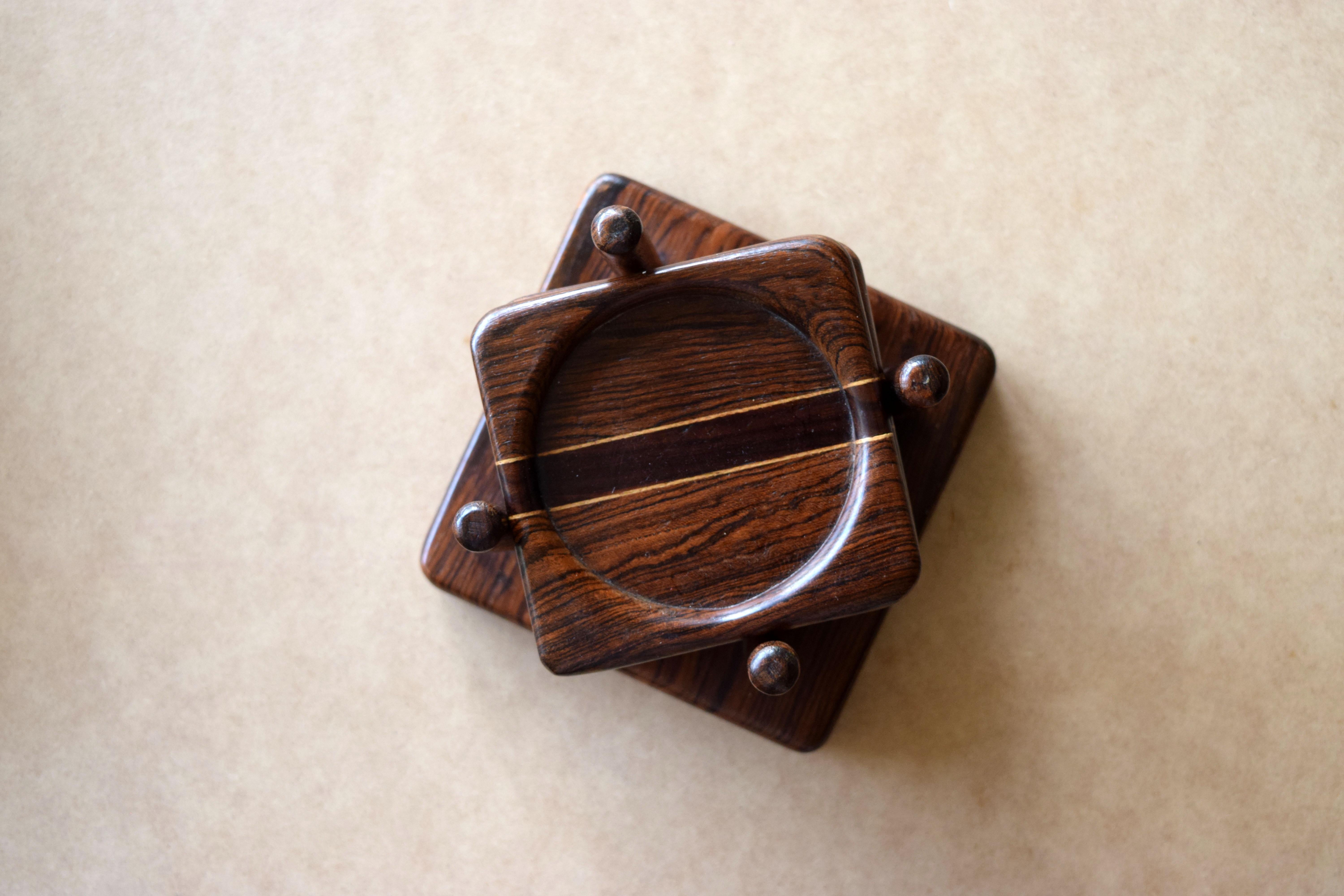 Organic Modern Set of 6 Coasters For Sale