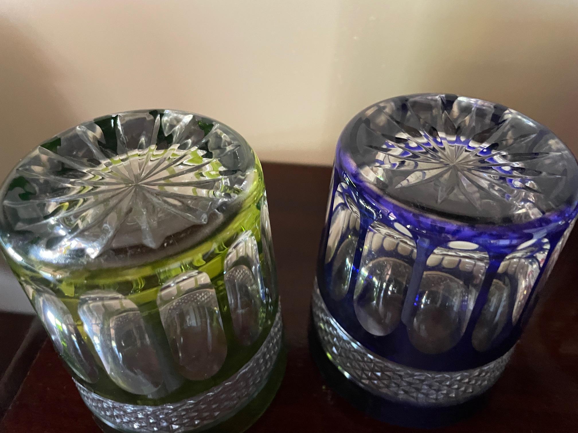 Set de 6 vasos de whisky de colores en Bueno estado para la venta en Nivelles, BE