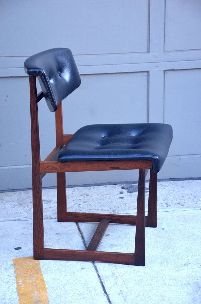 Set of 6 Comfortable Brazilian Rosewood Chairs In Good Condition For Sale In Los Angeles, CA