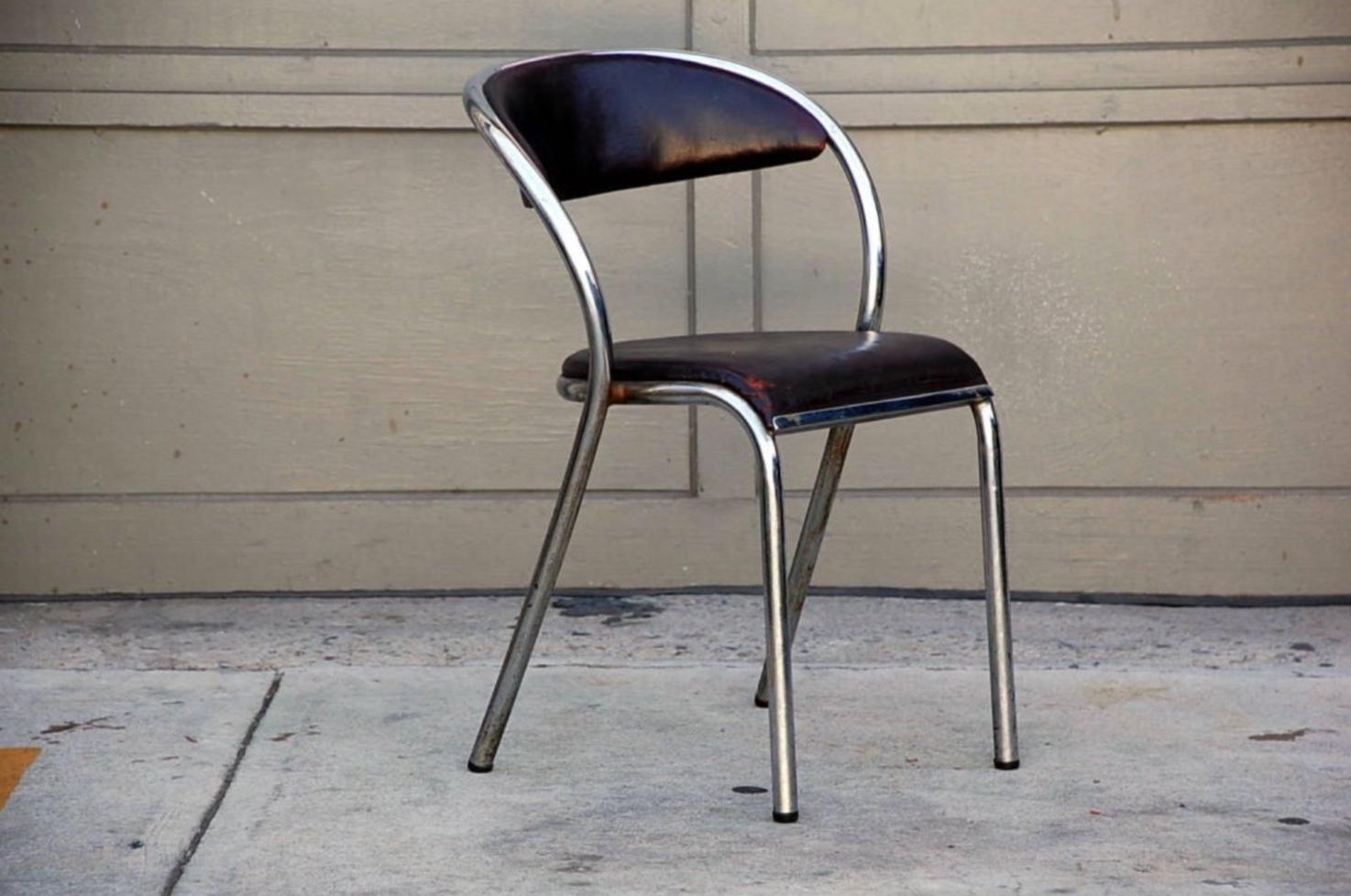 20th Century Set of 6 Comfortable French Modernist Chairs For Sale