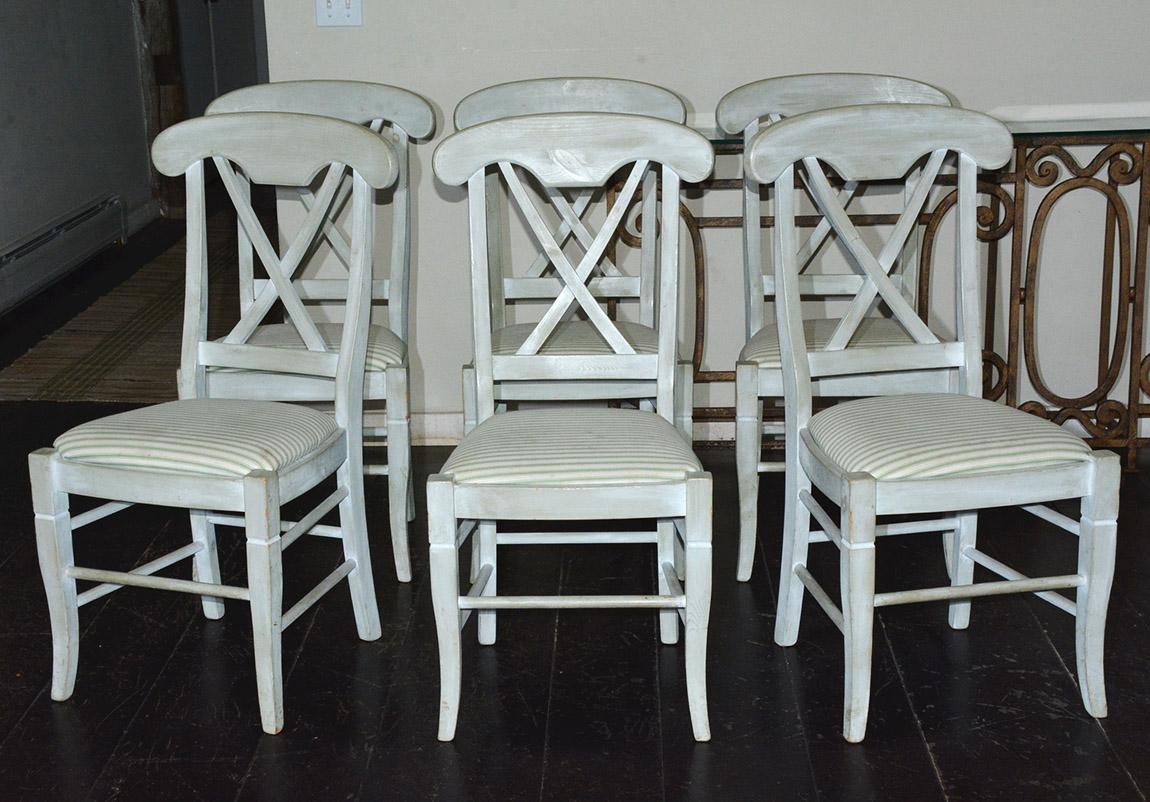 Country Ensemble de 6 chaises à manger contemporaines peintes à la main en vente