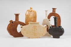 Set von 6 einzigartigen Keramikvasen in warmen, schlichten Farben in warmen Tönen von Willem Van Hooff