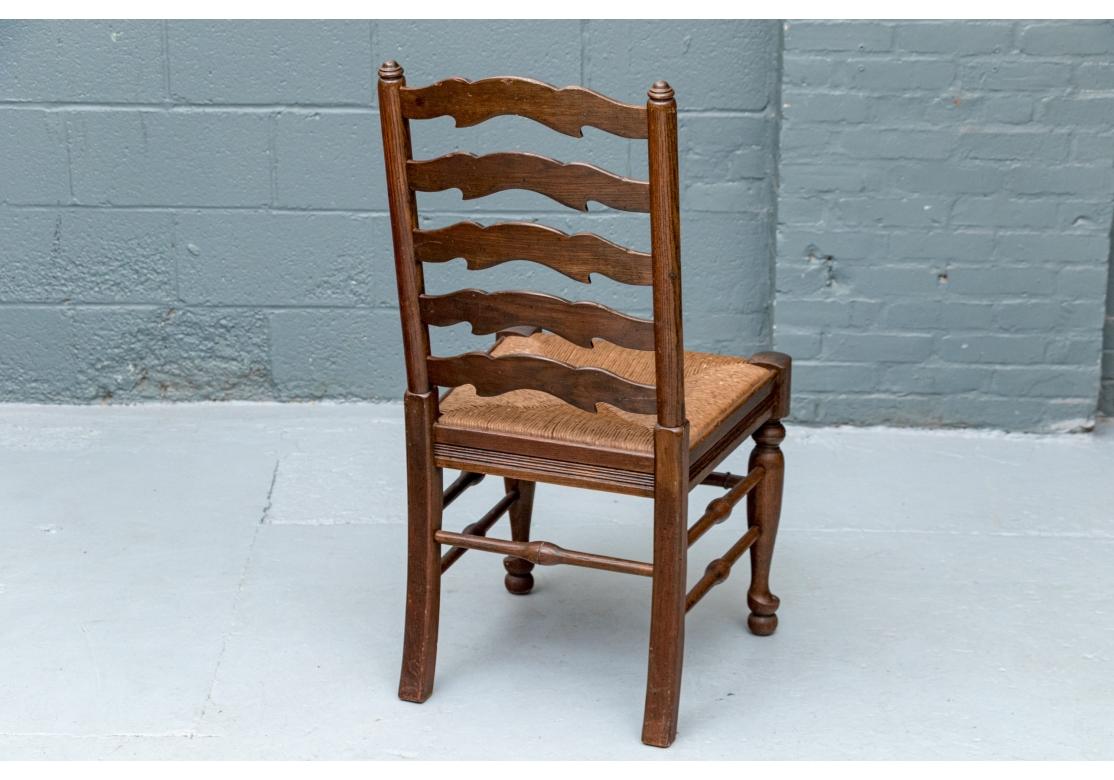 Stile provenzale Set di 6 sedie da pranzo con schienale a scaletta in stile country francese in vendita