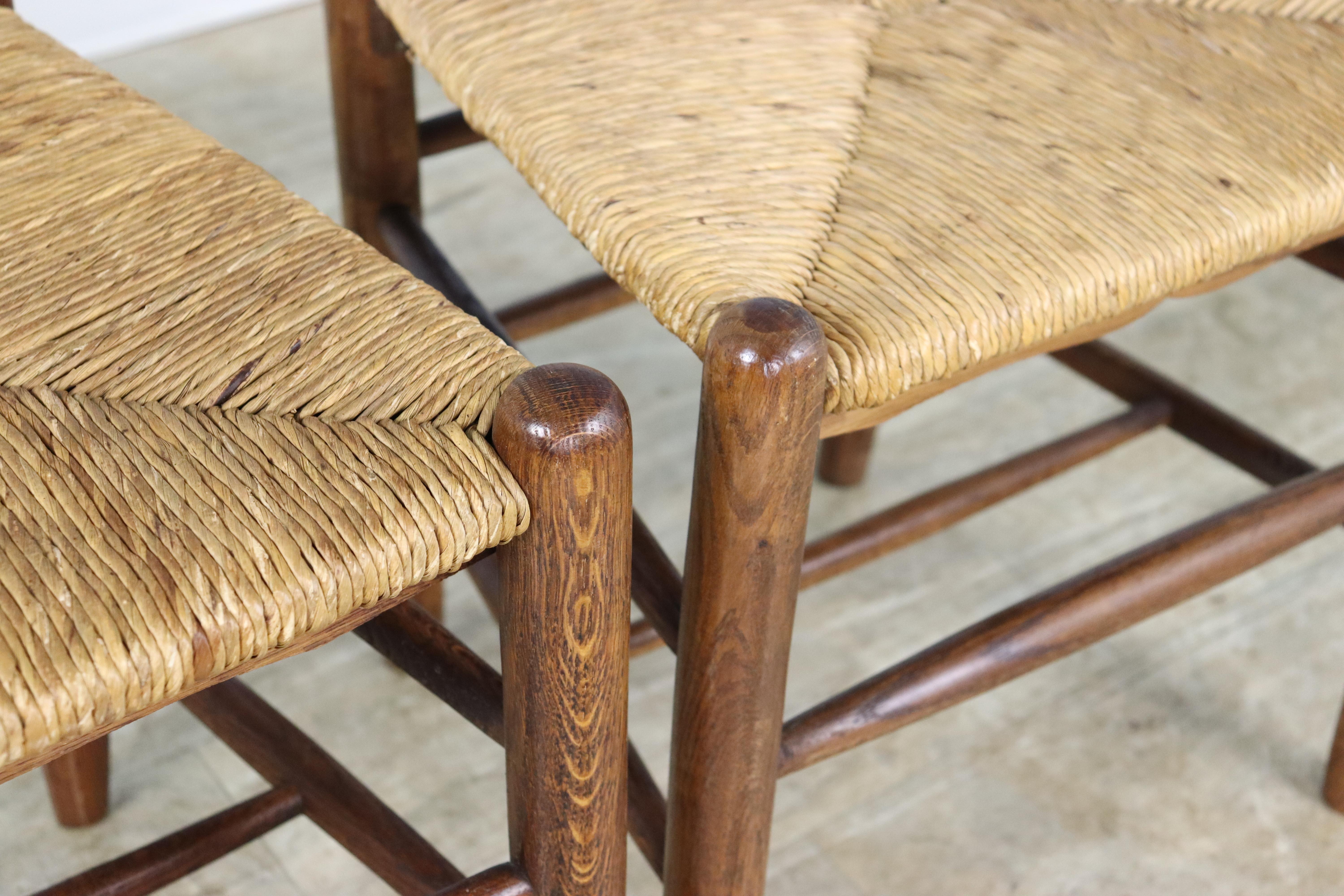Set of 6 Country Oak Ladderback Chairs 1