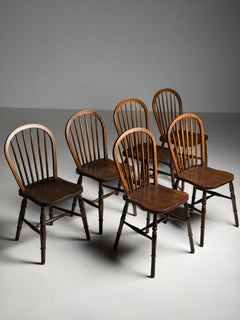 Set of 6 Country style Windsor Chairs