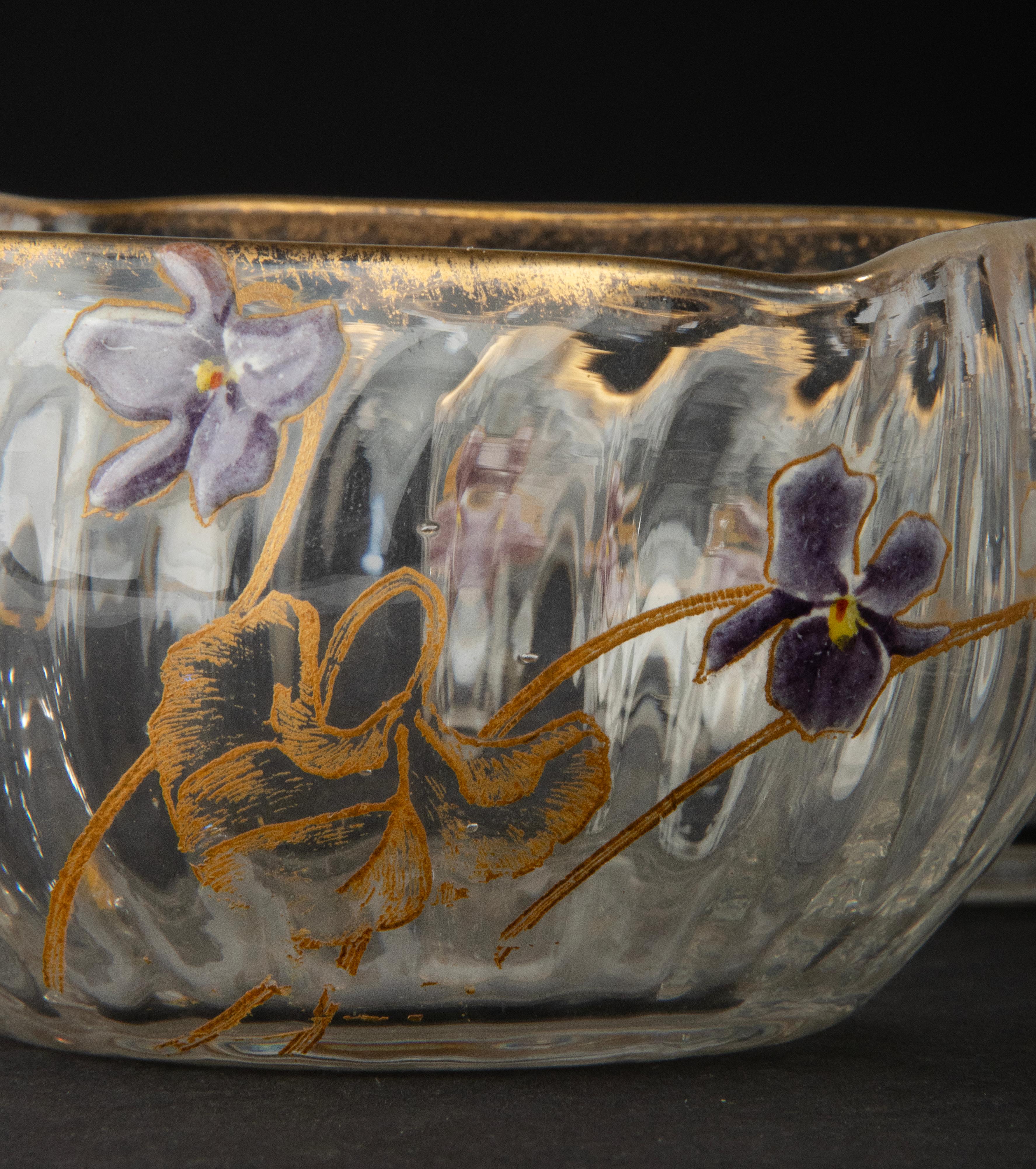 Ensemble de 6 bols en cristal Art Nouveau peints à la main avec des fleurs attribués à Daum Nancy en vente 9