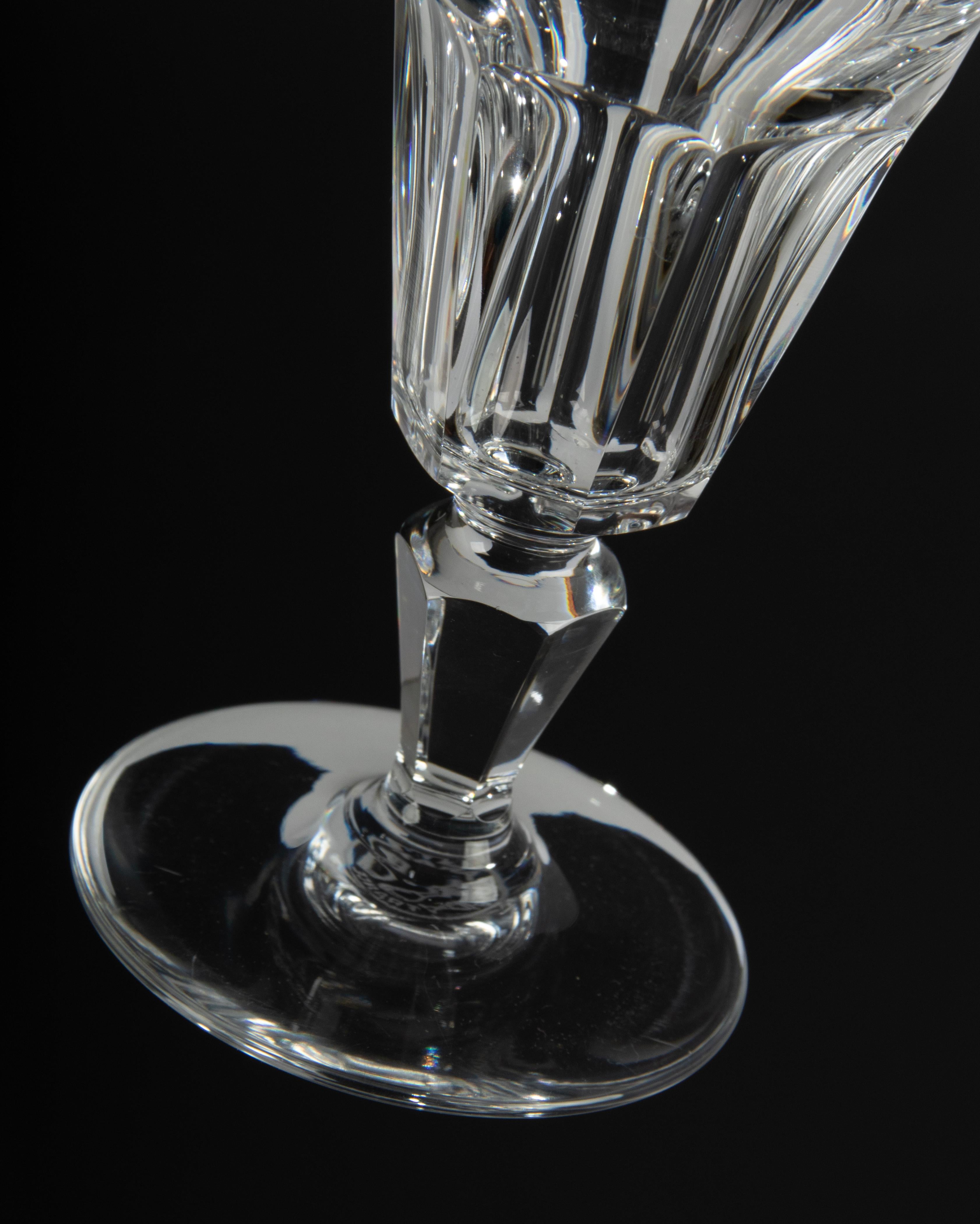 Ensemble de 6 flûtes à champagne en cristal fabriquées par Baccarat 9