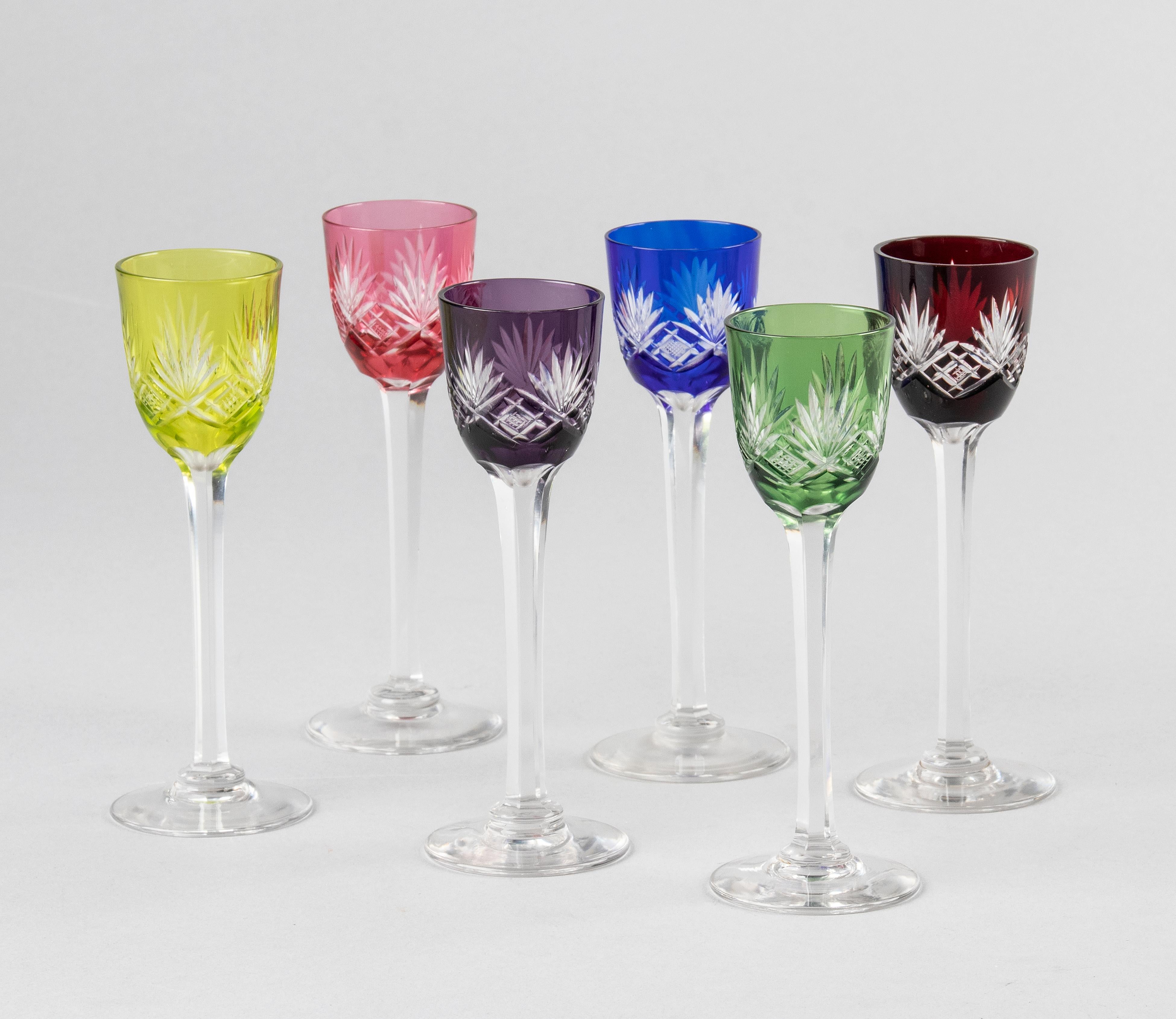 Nice set of 6 crystal colored liquor glasses. In good condition, nicely cut.
 