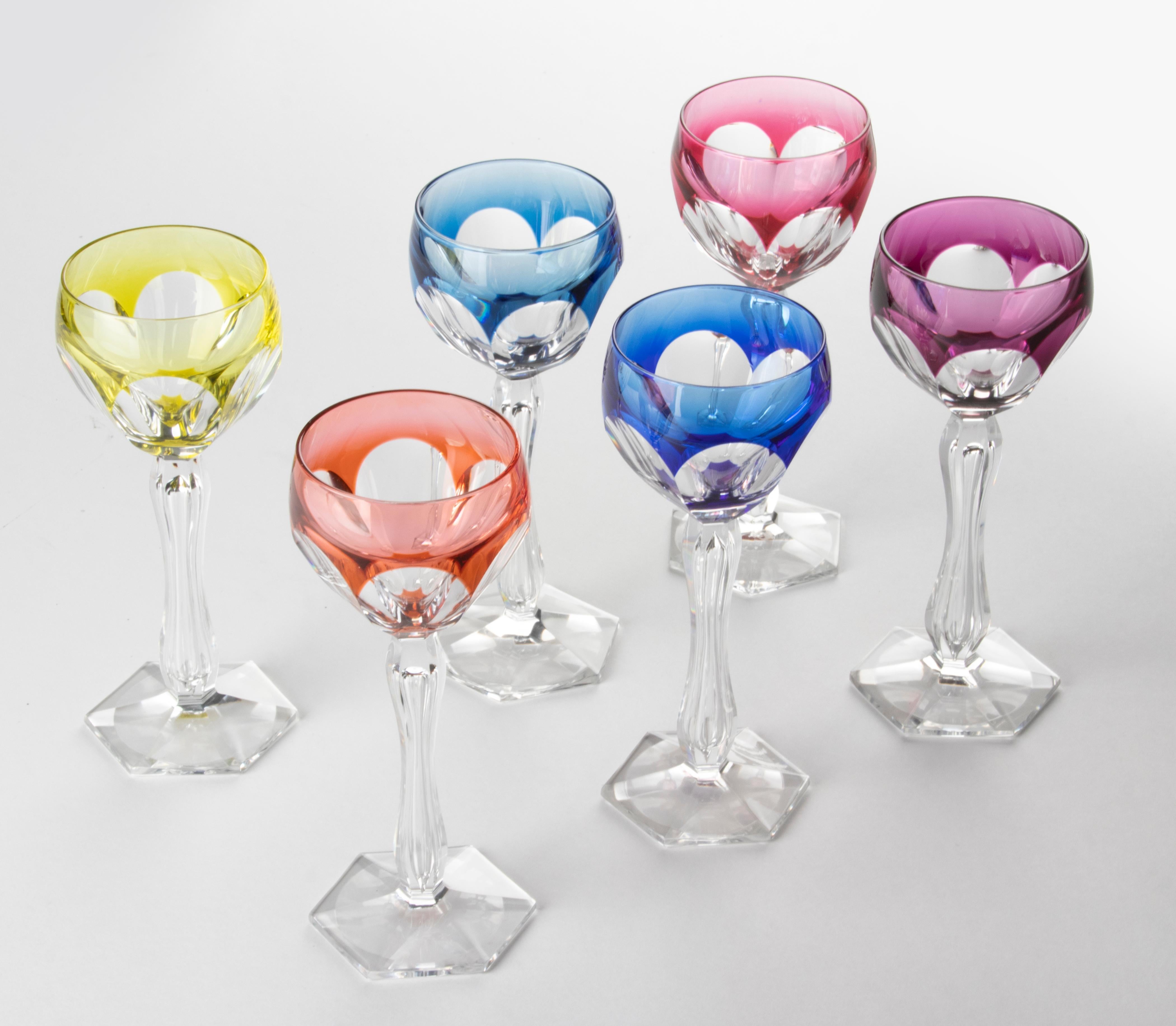 Set of 6 Crystal Colored Wine Glasses Made by Val Saint Lambert In Good Condition In Casteren, Noord-Brabant