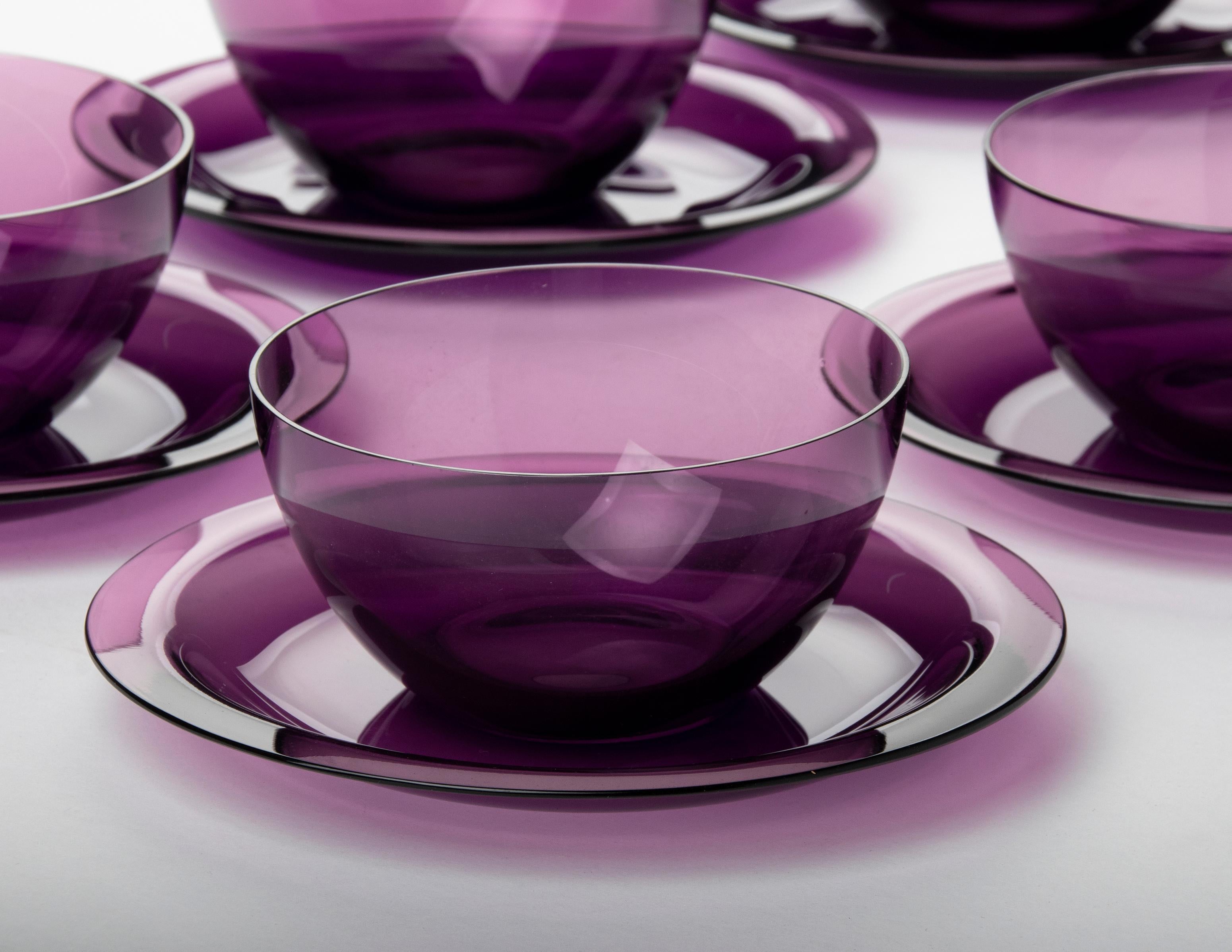 20th Century Set of 6 Crystal Fruitbowls with Saucers by Lalique France