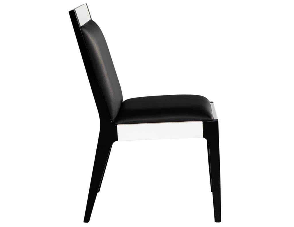 Ensemble de 6 chaises de salle à manger modernes et personnalisées en cuir noir et blanc par Carrocel en vente 7