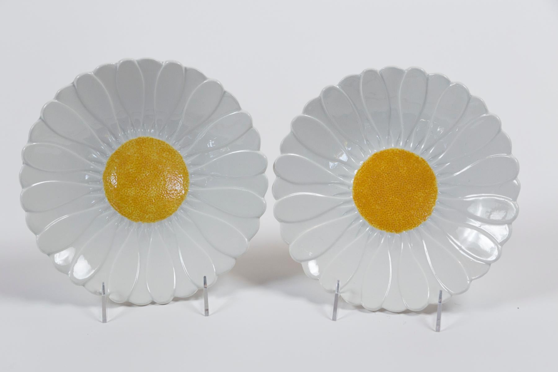 Porcelaine Ensemble de 6 assiettes à marguerite, Gien, France, vers 1950