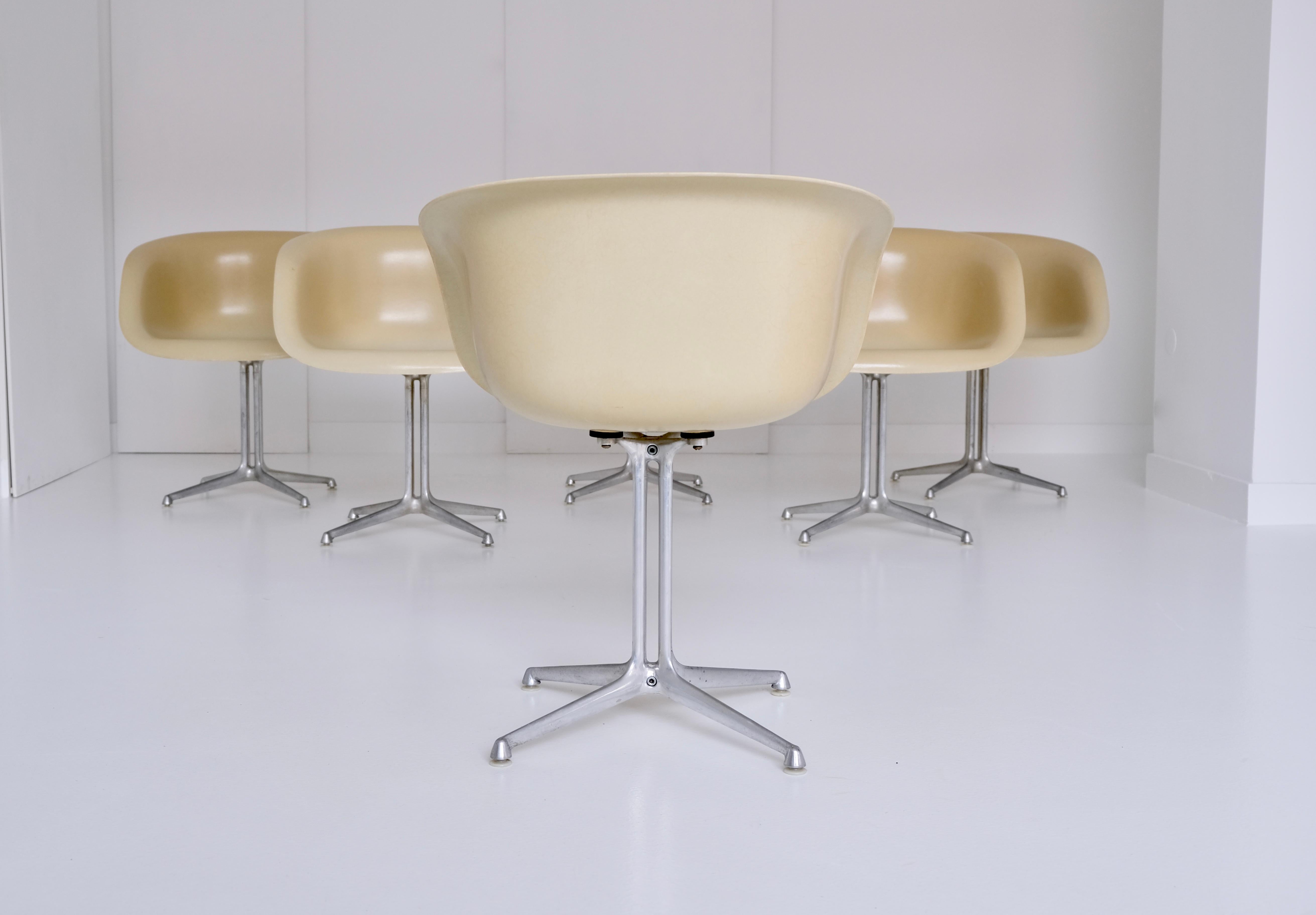Aluminum Set of 6 DAL 'Dining Armchair La Fonda' by Ray & Charles Eames for Herman Miller