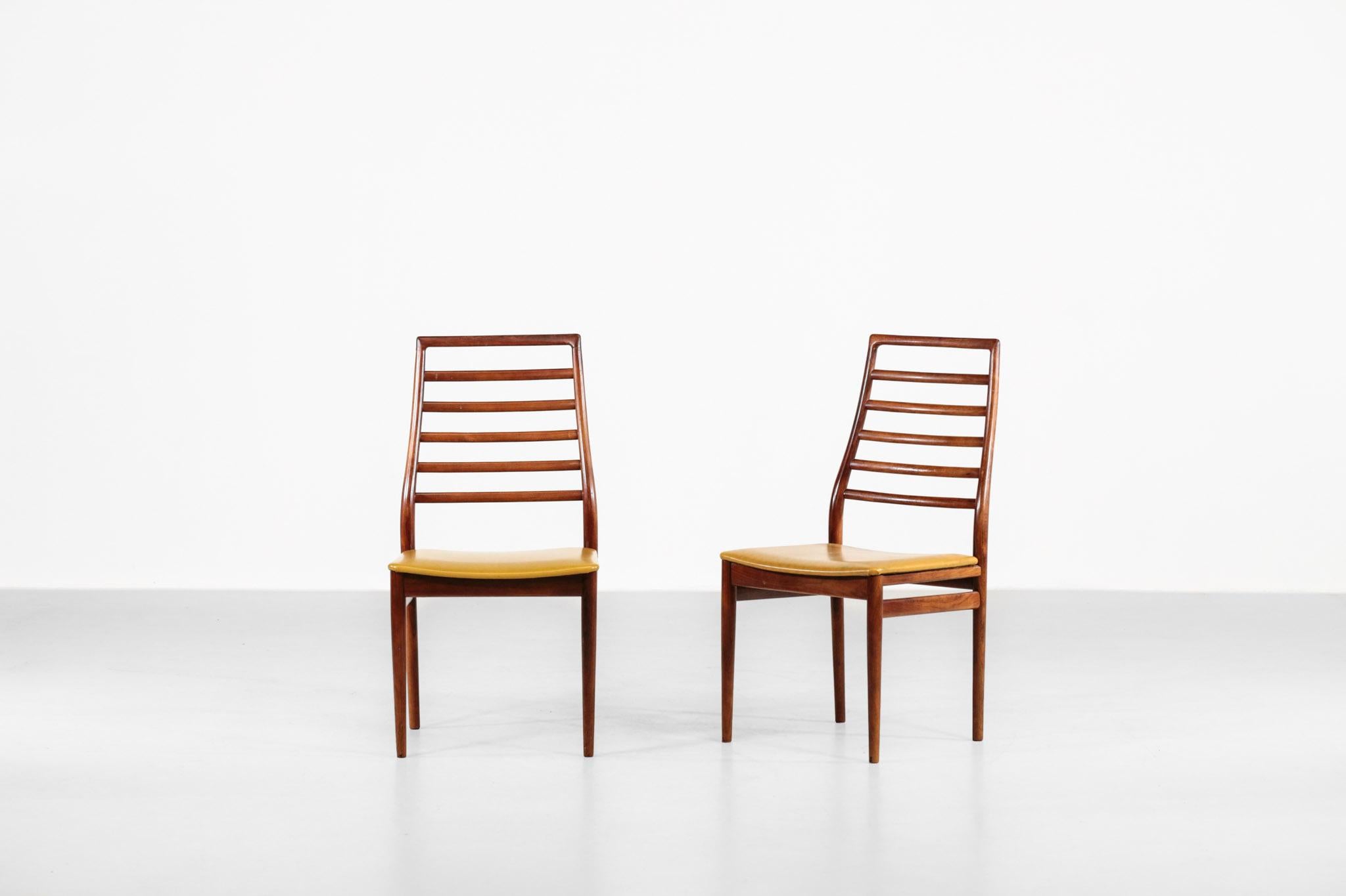 Scandinavian Modern Set of 6 Danish Dining Chairs Scandinavian Design For Sale