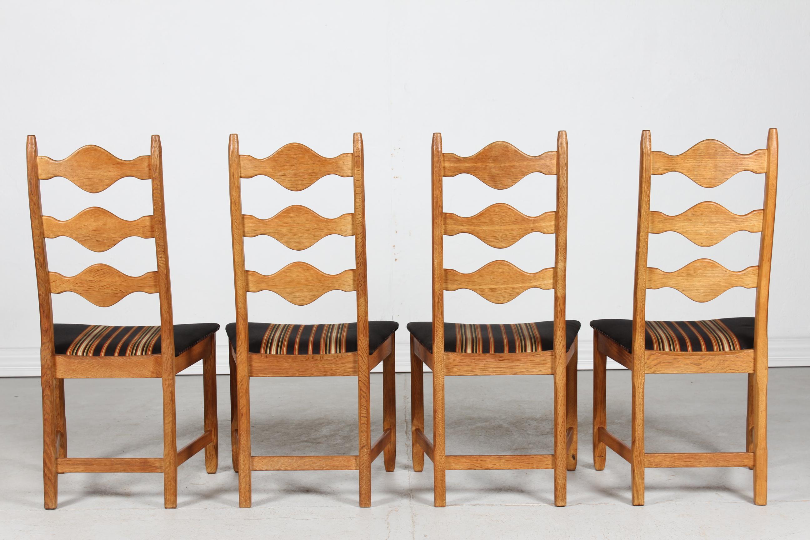 Mid-Century Modern Set of 6 Danish Henning Kjærnulf Chairs of Solid Oak with Original Wool, 1970s For Sale